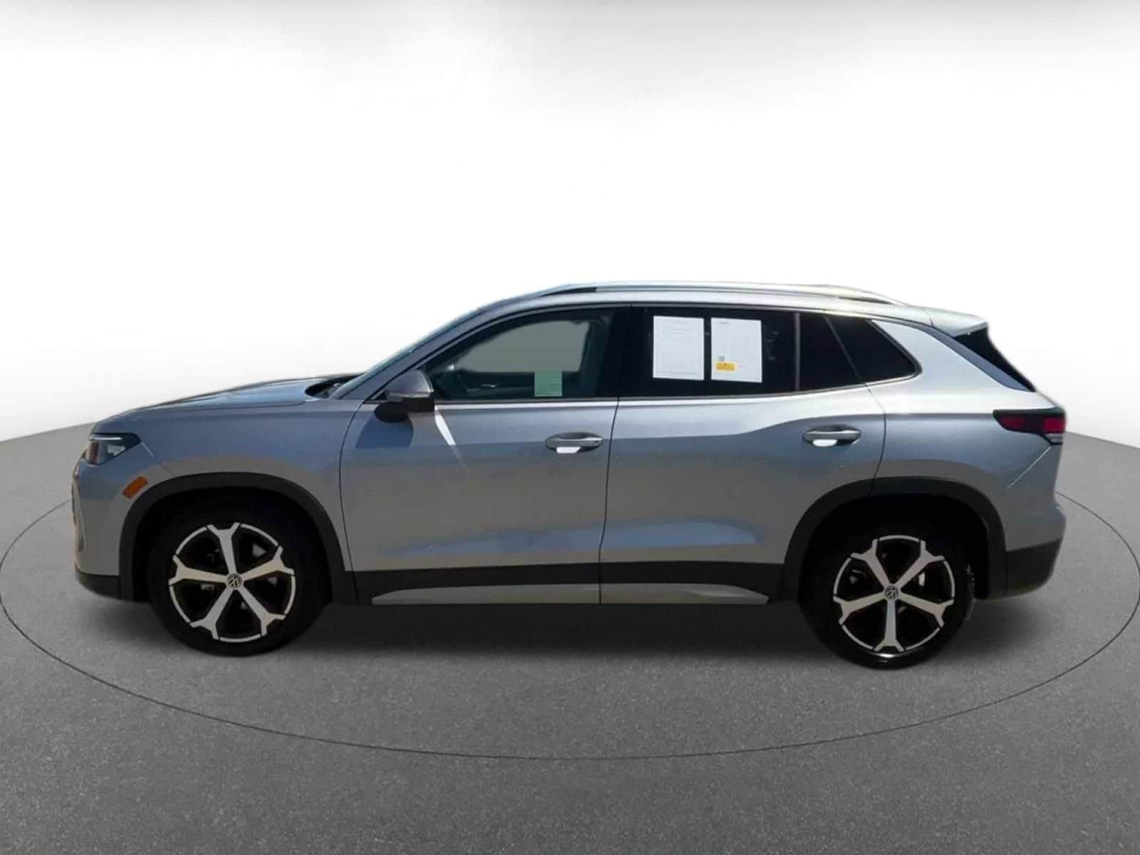 Thumbnail: 2026 Volkswagen Tiguan - 9