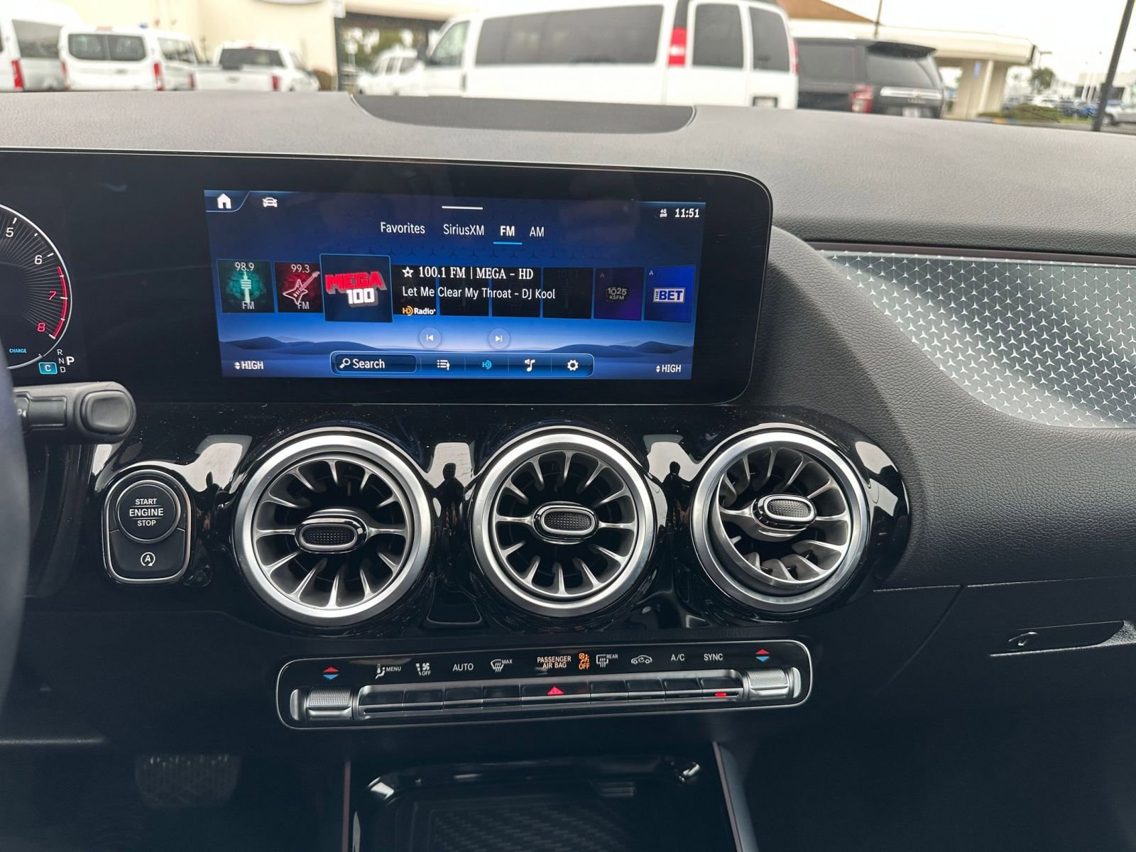 Thumbnail: 2025 Mercedes-Benz GLA - 18