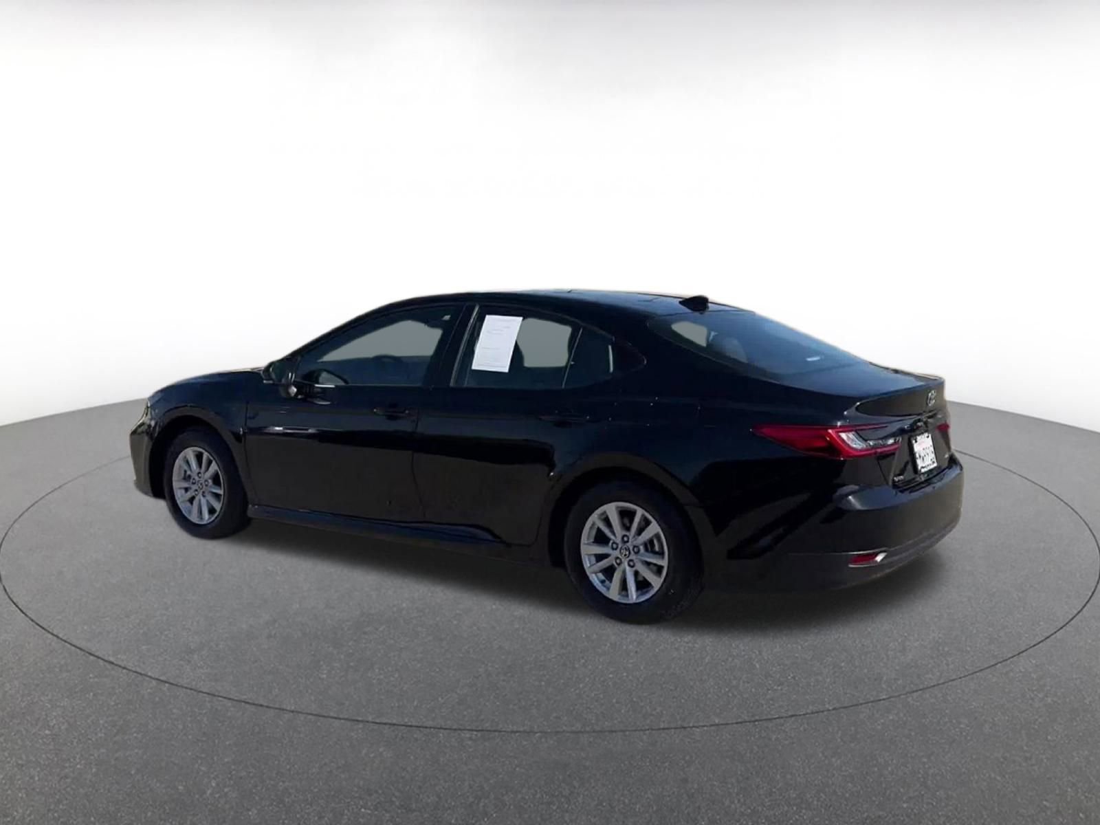 Thumbnail: 2025 Toyota Camry - 10