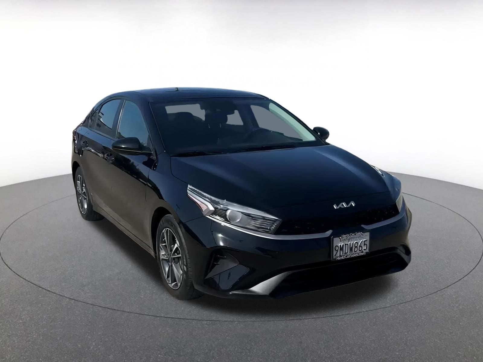 2024 Kia Forte LXS 3