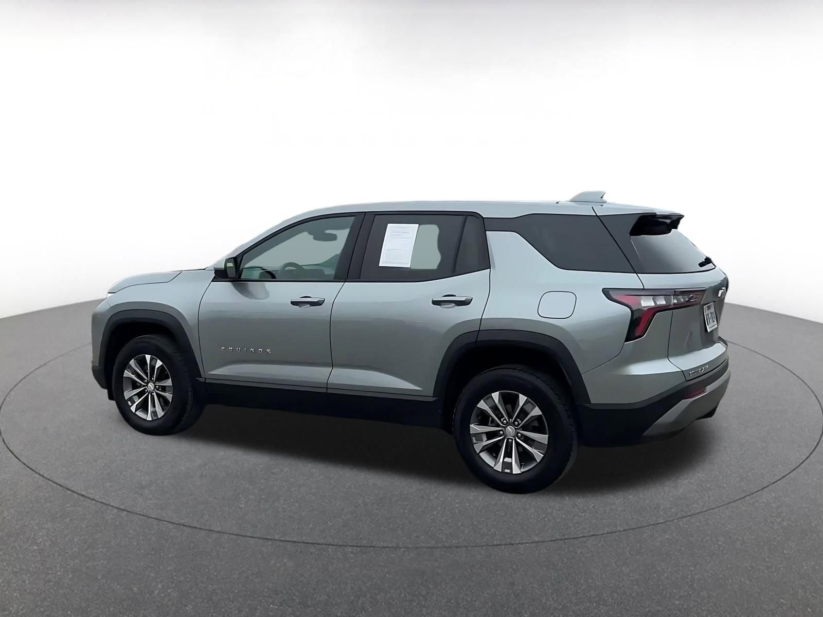 Thumbnail: 2025 Chevrolet Equinox - 10