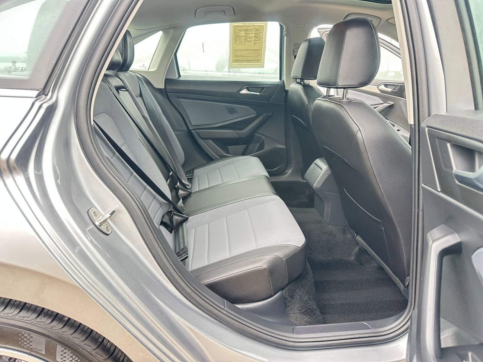 Thumbnail: 2025 Volkswagen Jetta - 25