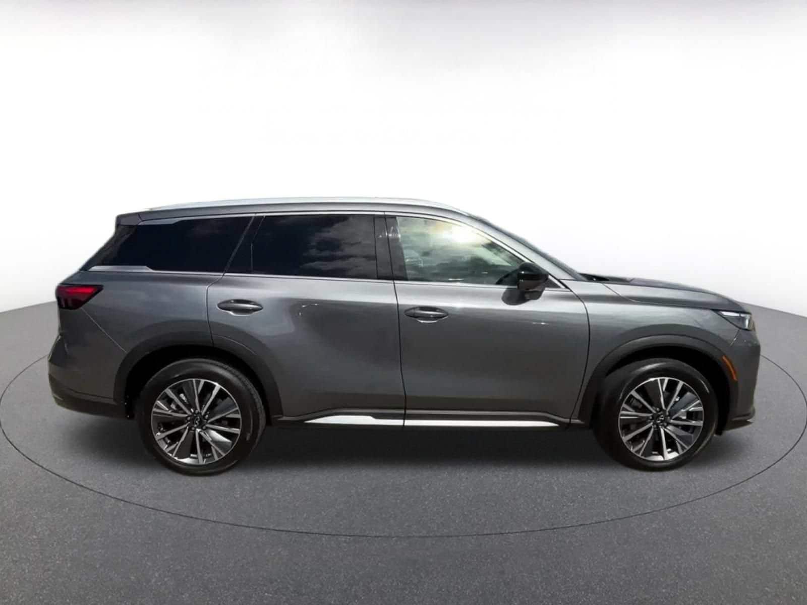 Thumbnail: 2026 INFINITI QX60 - 16