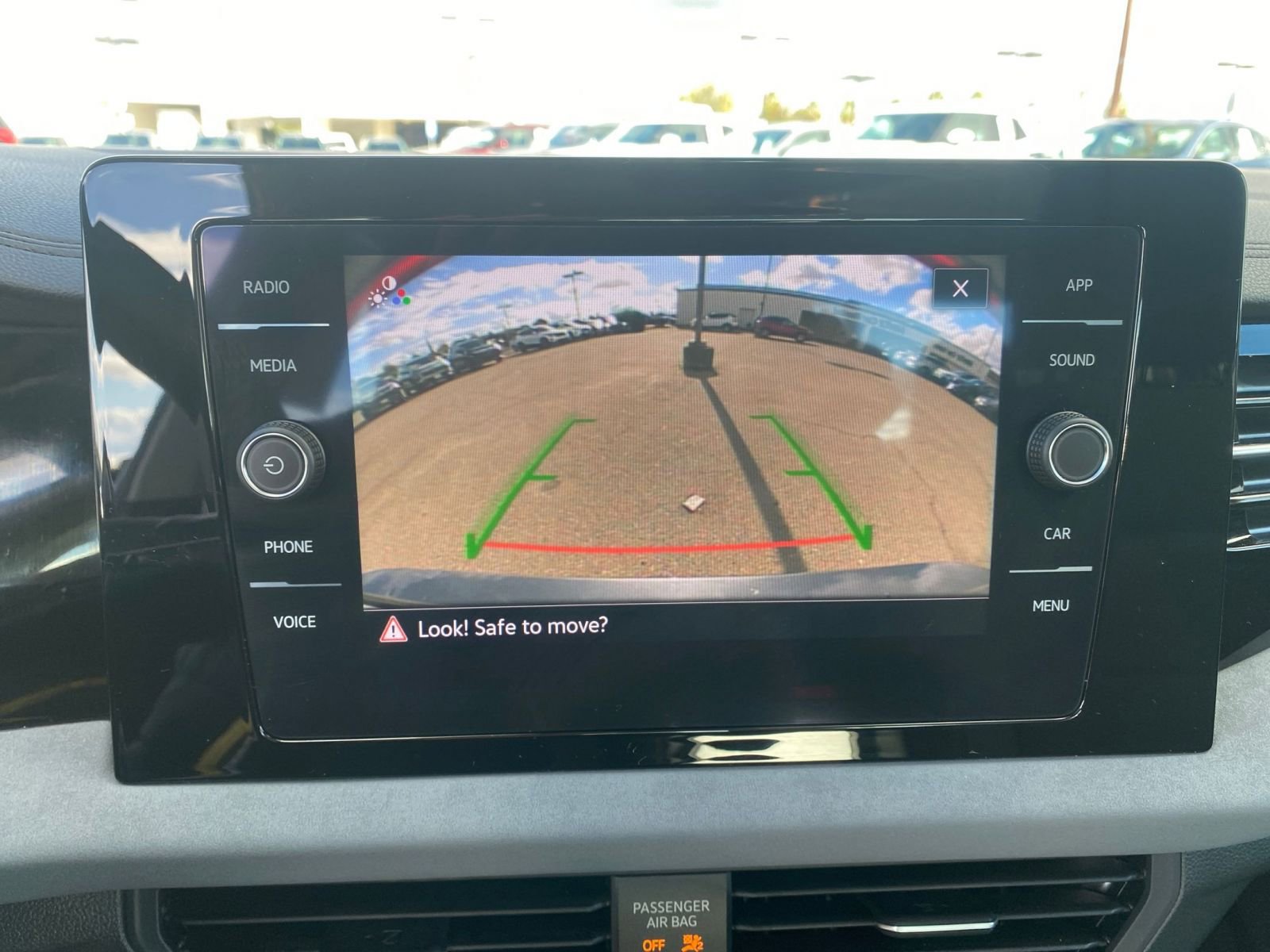 Thumbnail: 2025 Volkswagen Jetta - 17