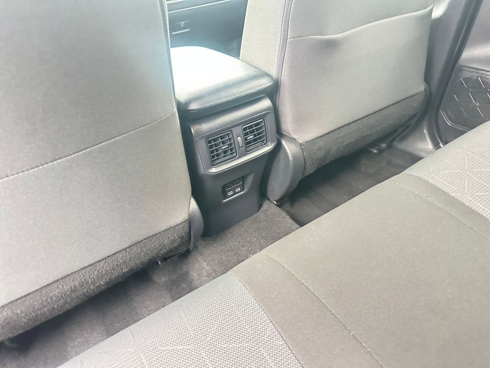 Thumbnail: 2025 Toyota RAV4 - 24