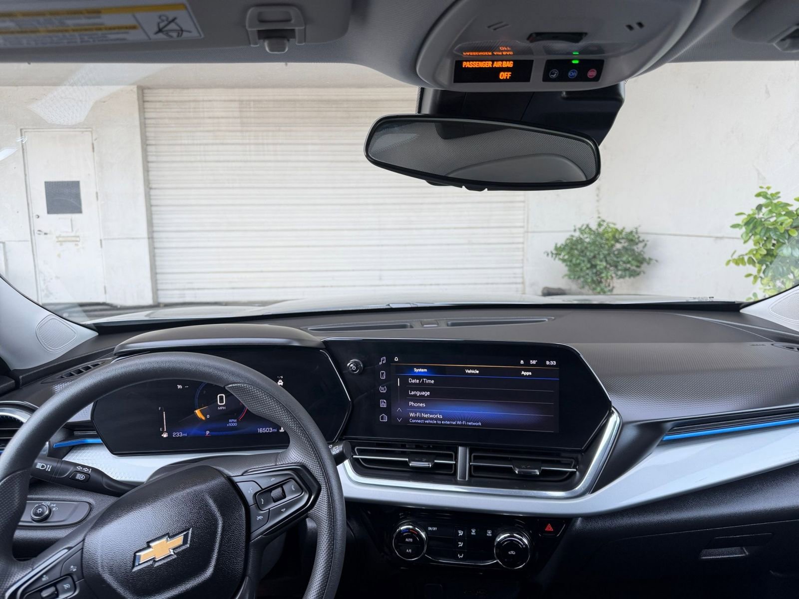 Thumbnail: 2025 Chevrolet Trax - 34