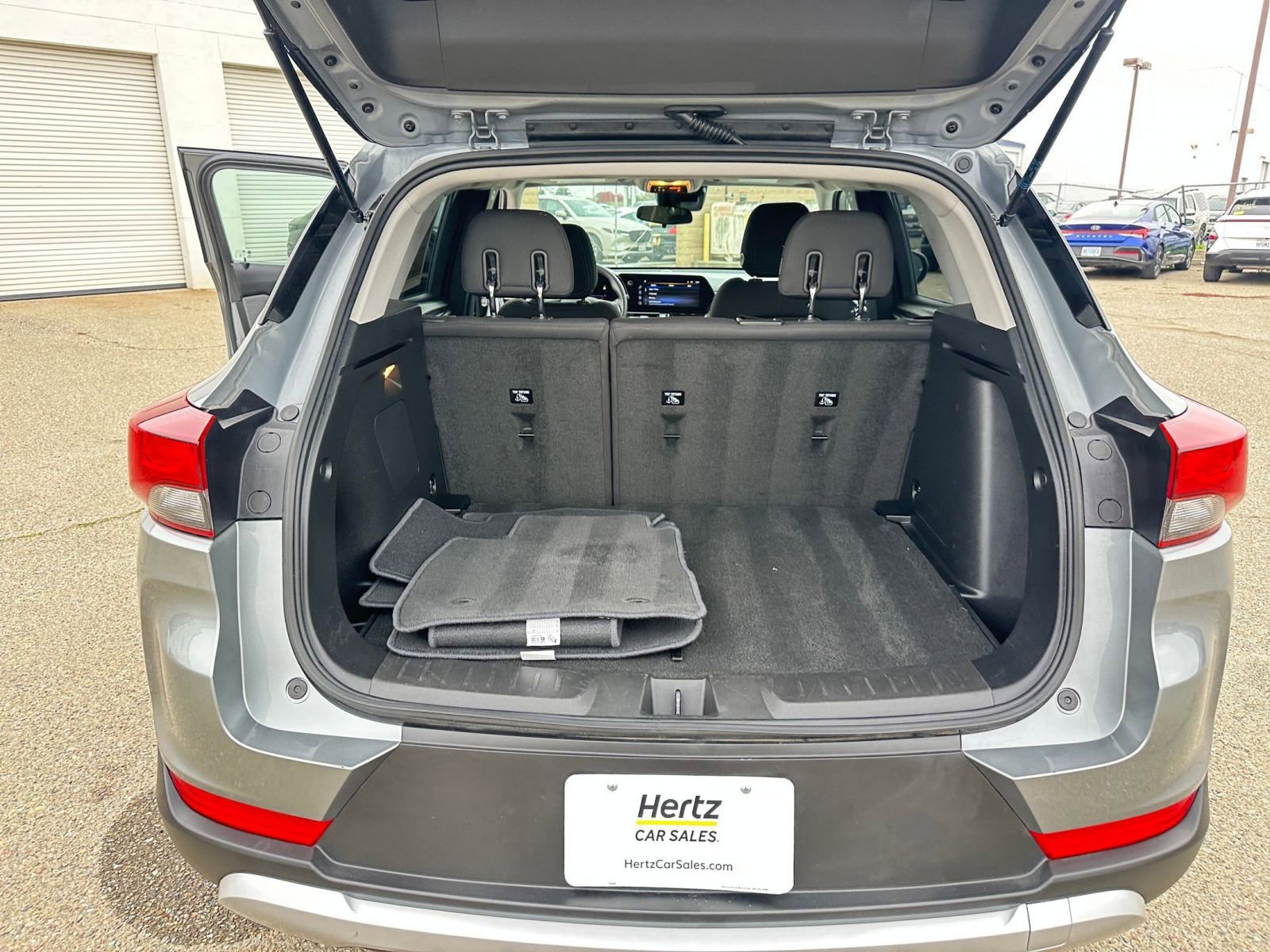 Thumbnail: 2025 Chevrolet TrailBlazer - 32