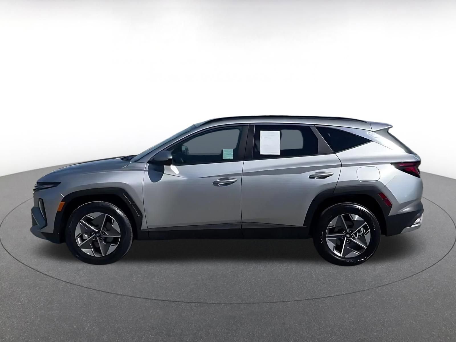 Thumbnail: 2025 Hyundai Tucson - 9