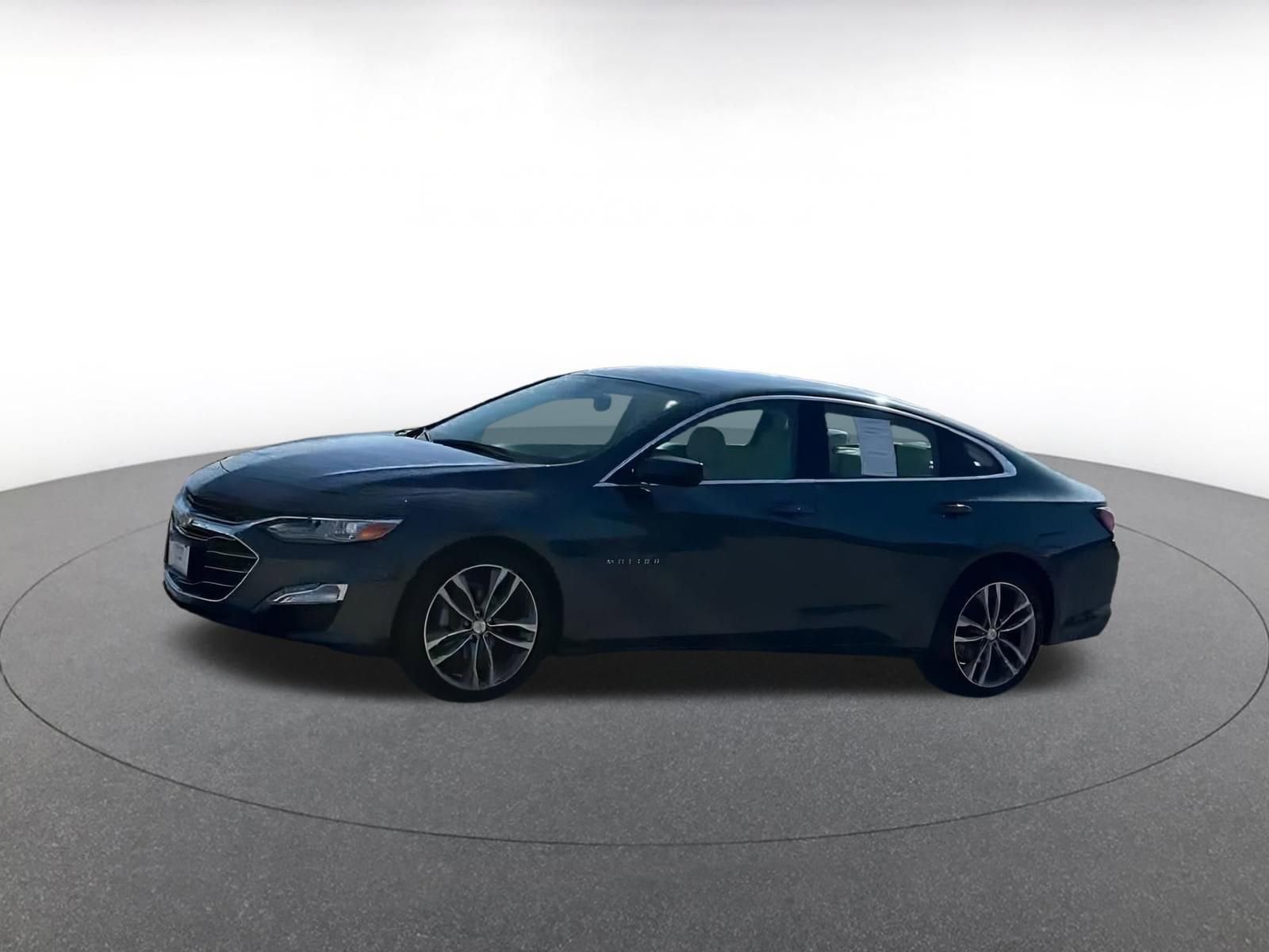 Thumbnail: 2024 Chevrolet Malibu - 8