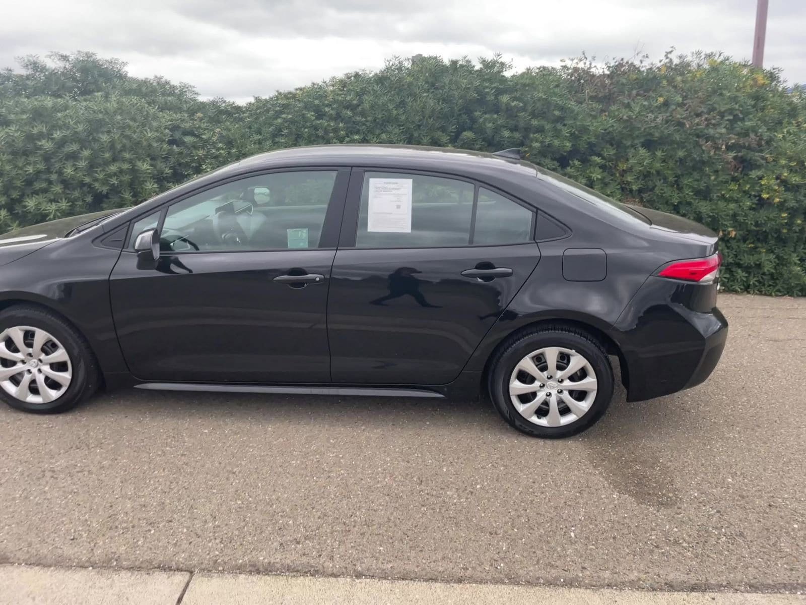 Thumbnail: 2025 Toyota Corolla - 9