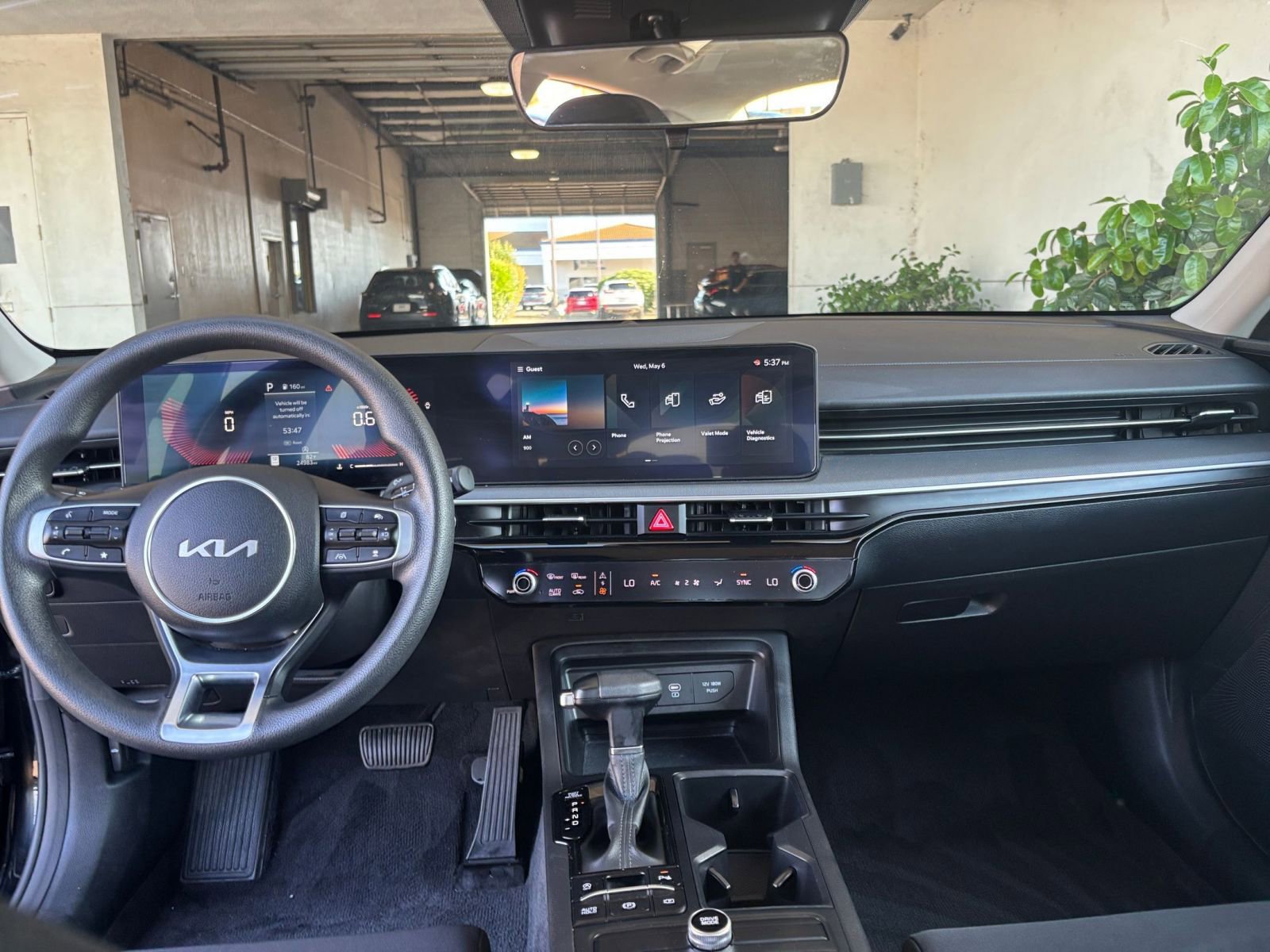 Thumbnail: 2025 Kia K5 - 33