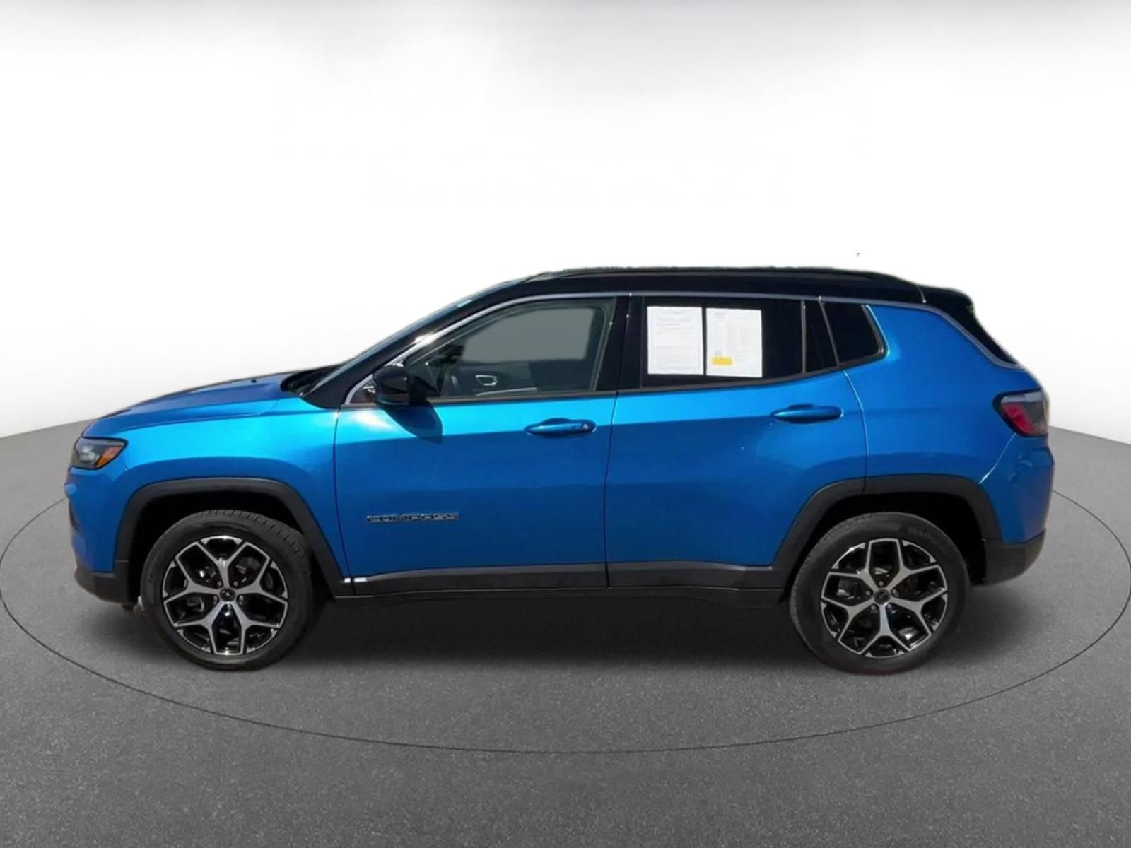 Thumbnail: 2025 Jeep Compass - 9