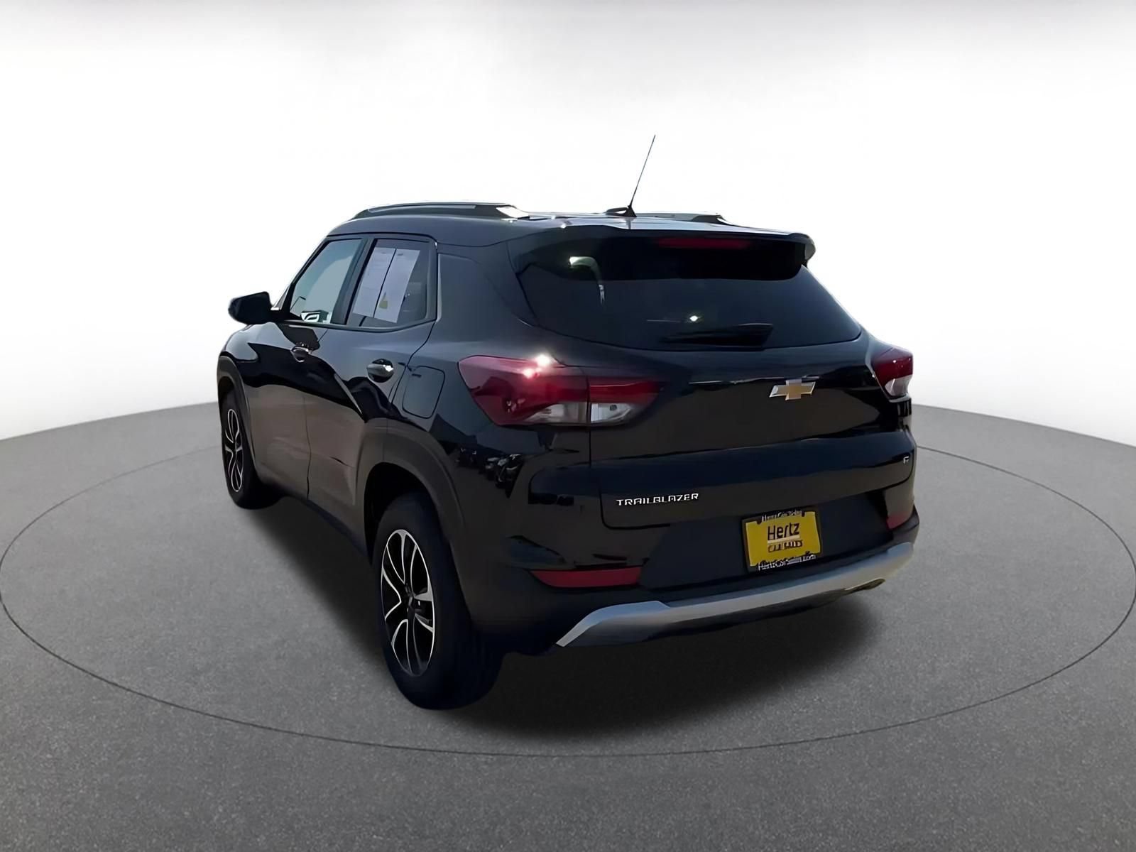 Thumbnail: 2025 Chevrolet TrailBlazer - 10