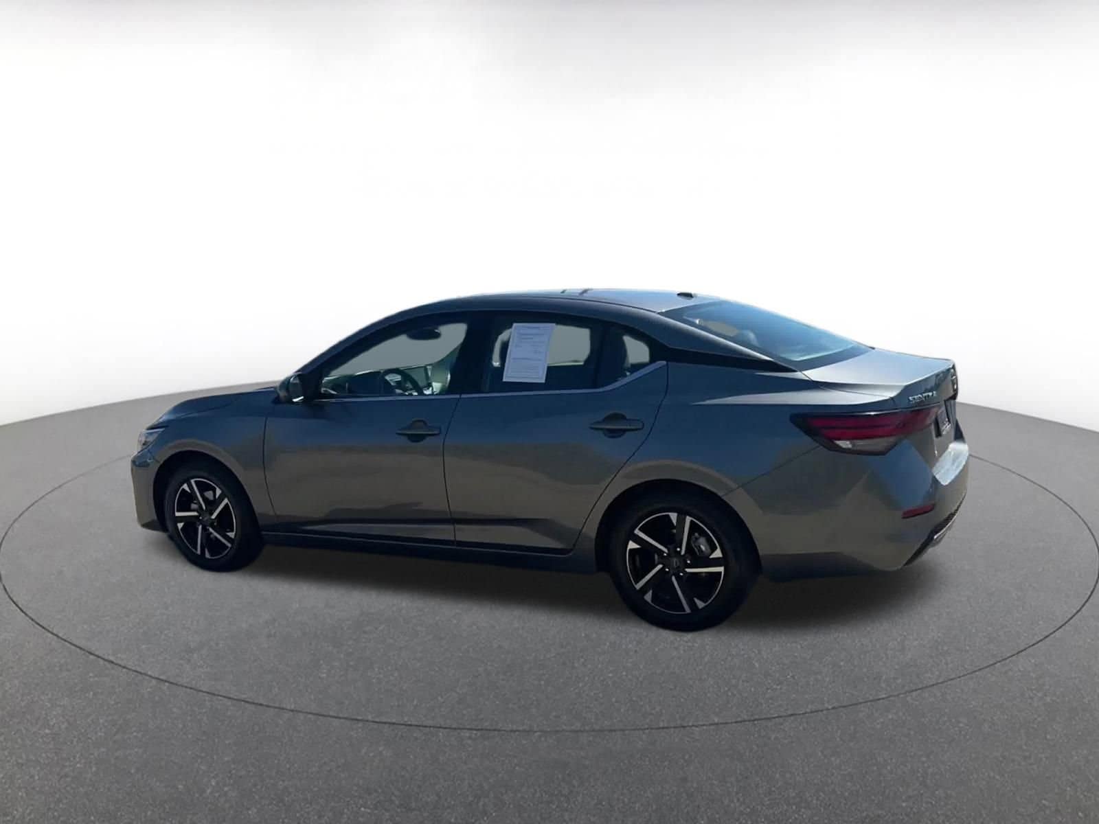 Thumbnail: 2024 Nissan Sentra - 10