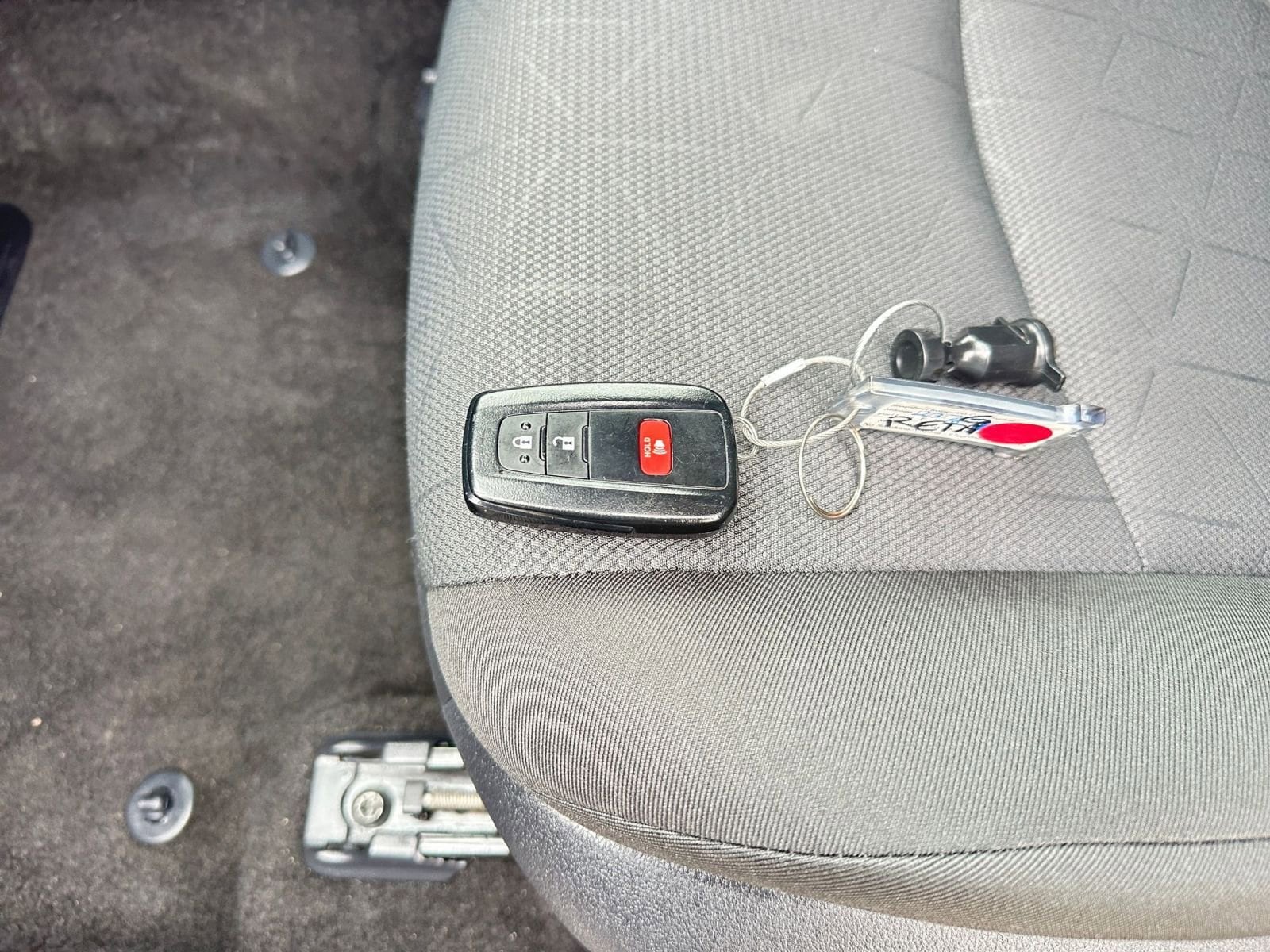 Thumbnail: 2025 Toyota RAV4 - 22