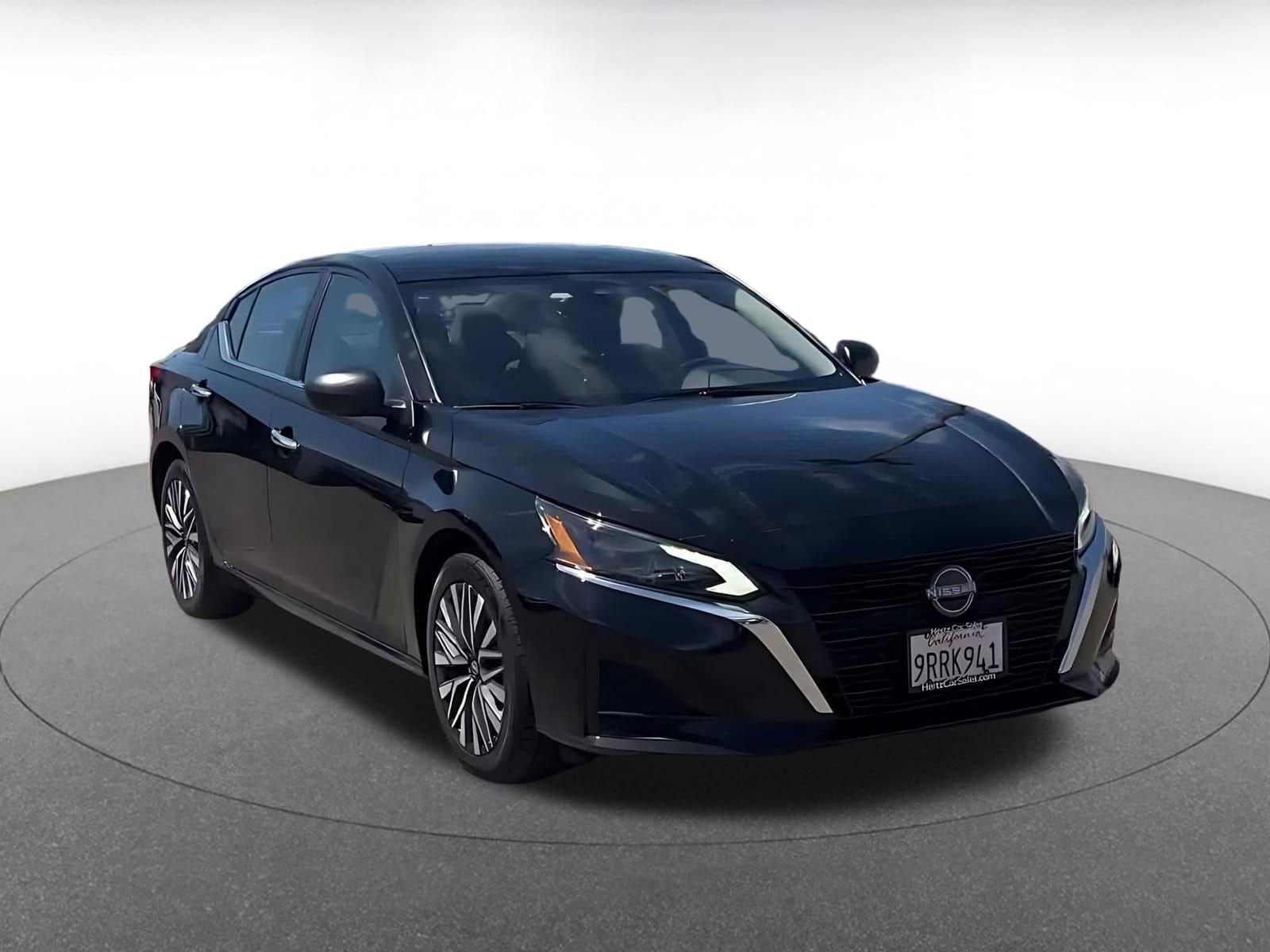 Thumbnail: 2025 Nissan Altima - 2