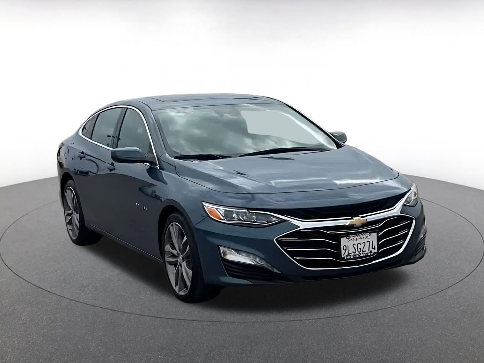 Thumbnail: 2024 Chevrolet Malibu - 3