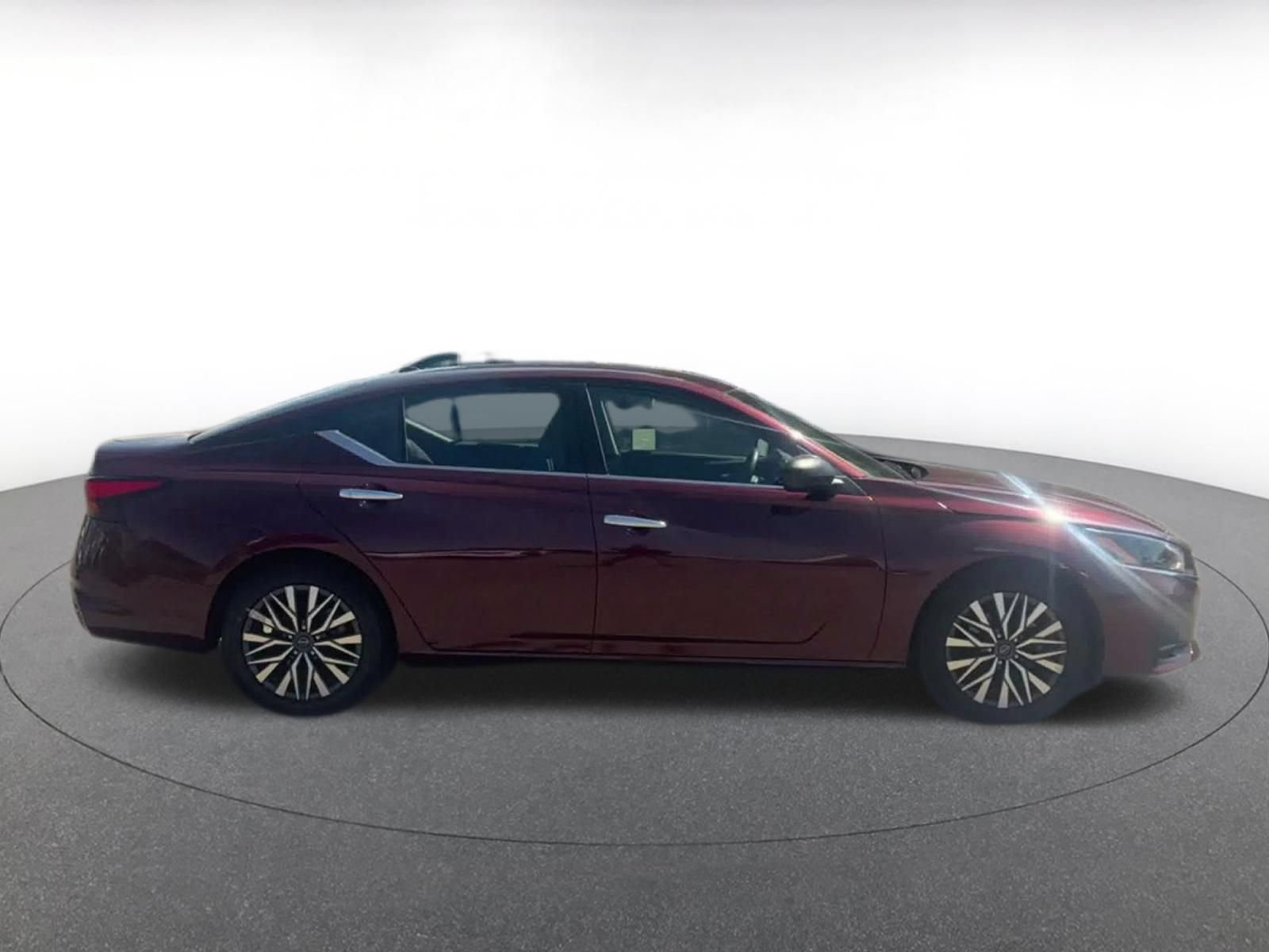 Thumbnail: 2025 Nissan Altima - 16