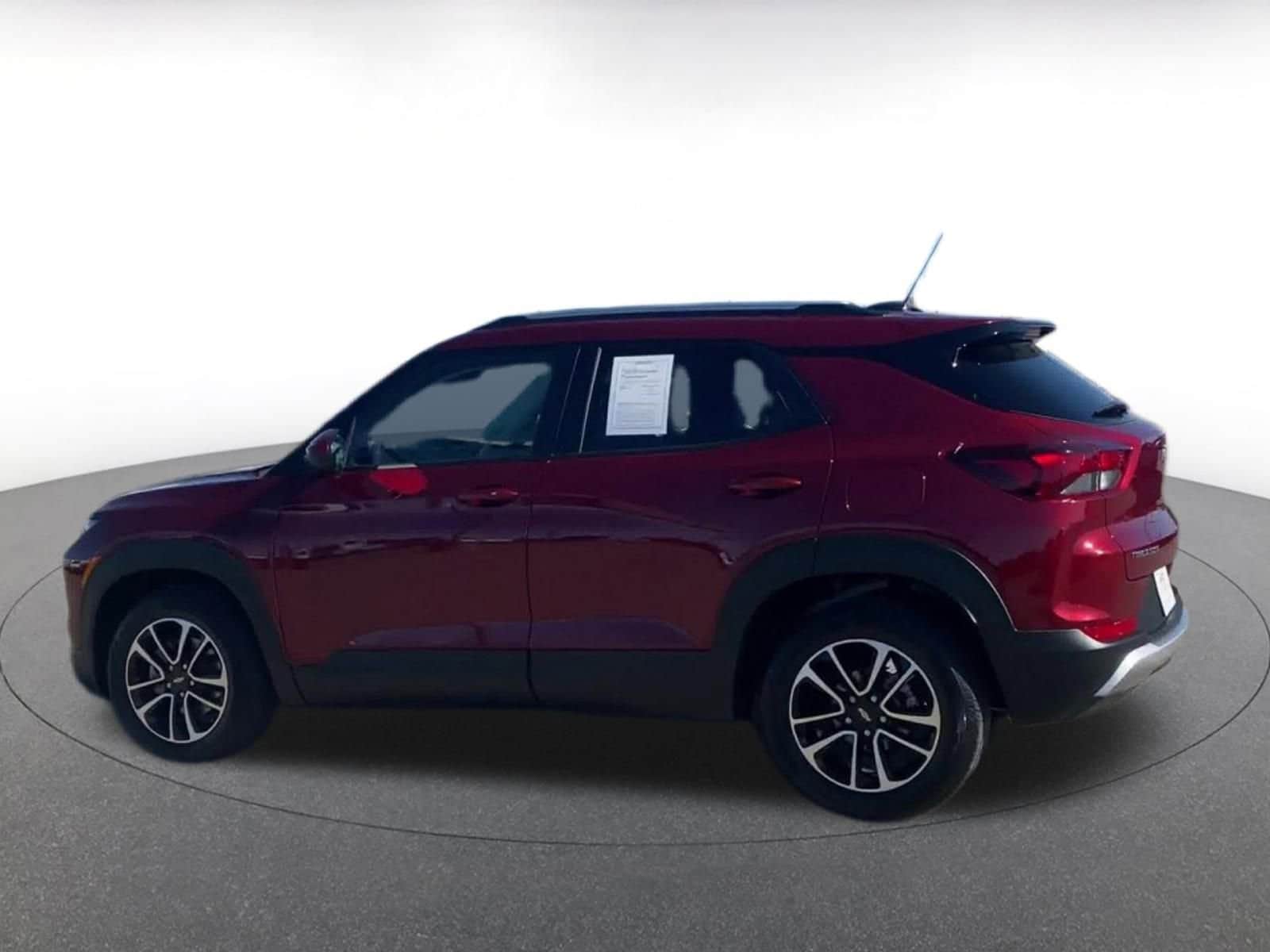 Thumbnail: 2025 Chevrolet TrailBlazer - 10