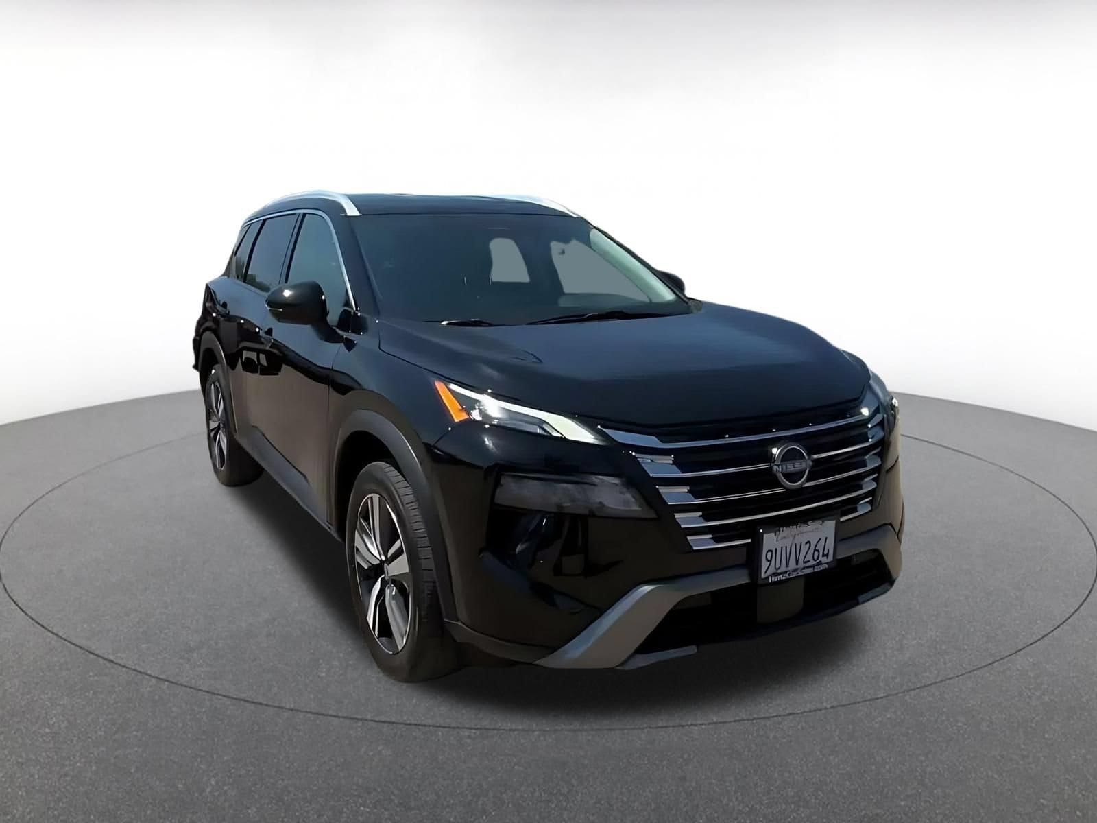 Thumbnail: 2026 Nissan Rogue - 3