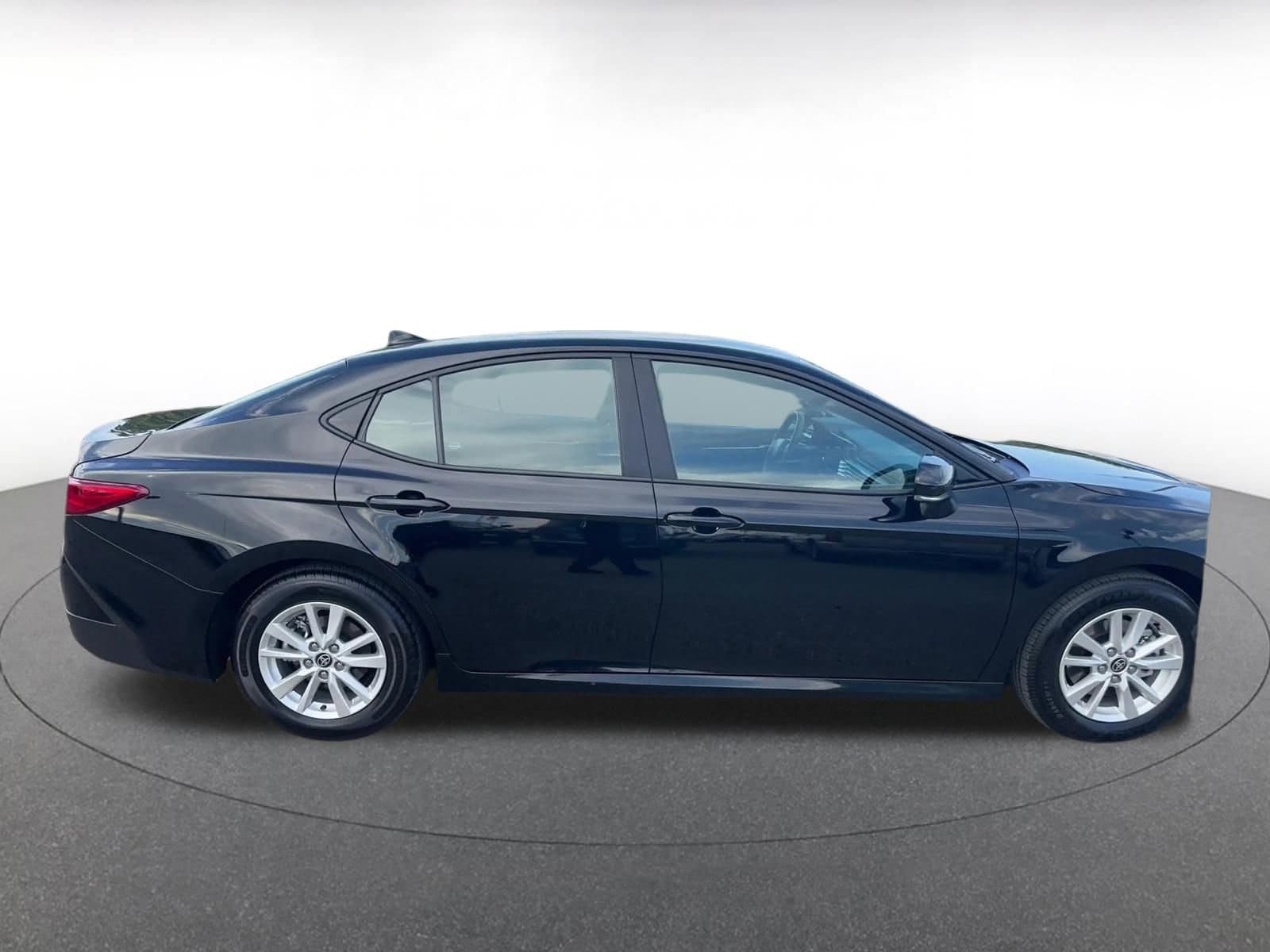 Thumbnail: 2025 Toyota Camry - 16