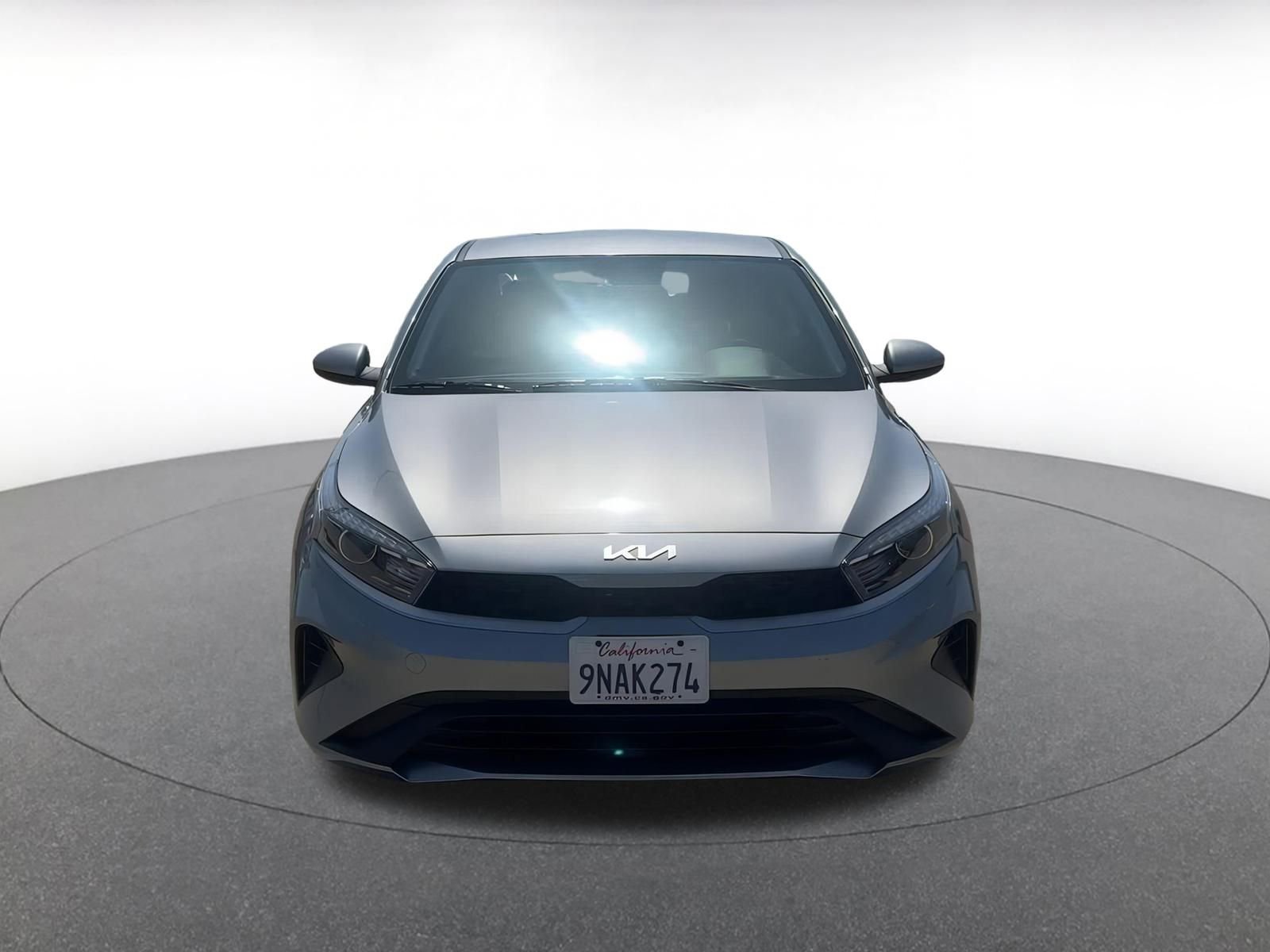 Thumbnail: 2024 Kia Forte - 3