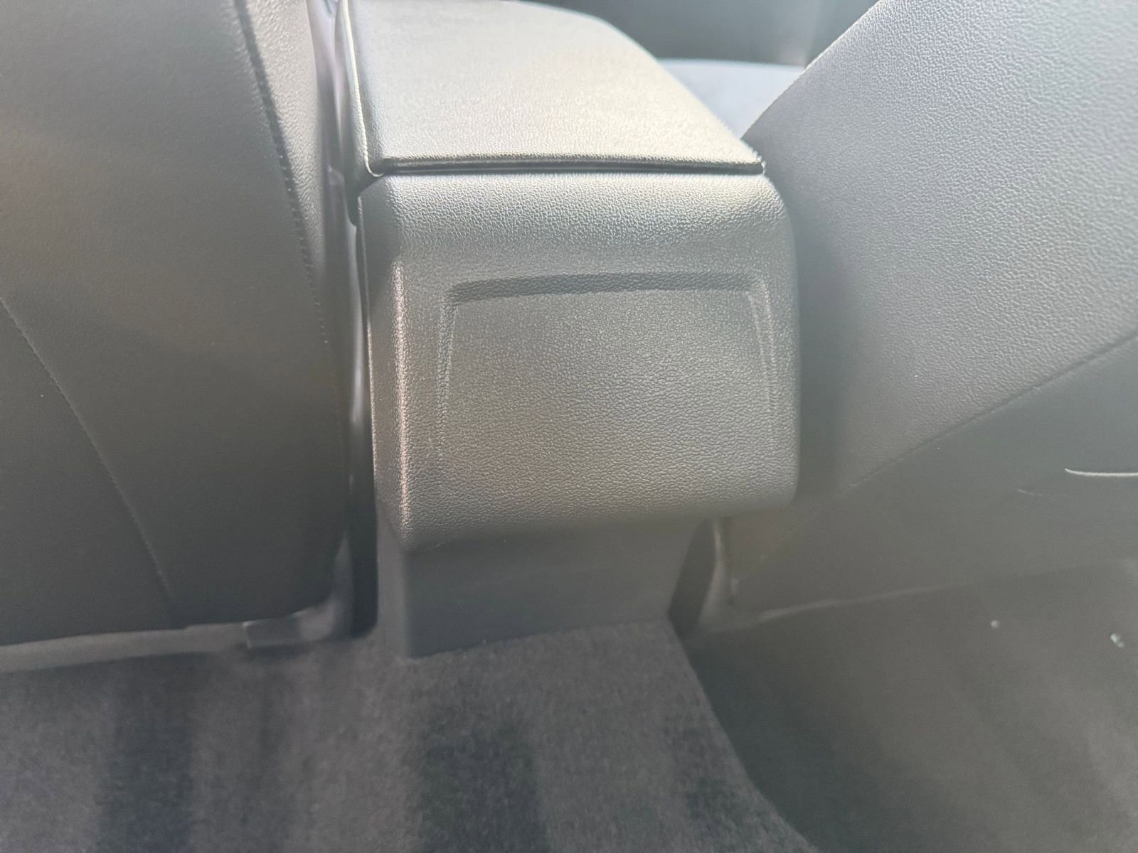 Thumbnail: 2025 Volkswagen Jetta - 24