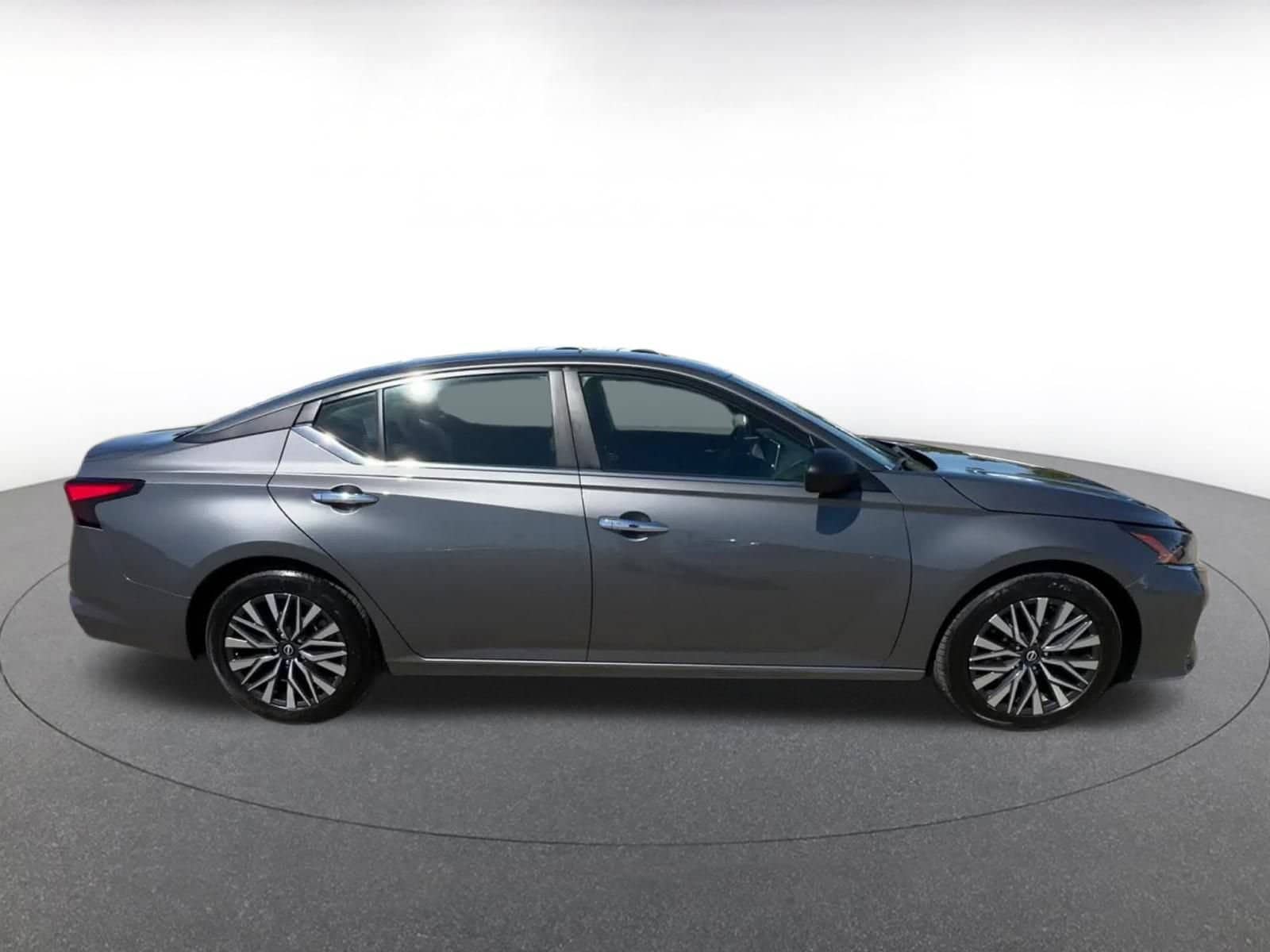Thumbnail: 2025 Nissan Altima - 16