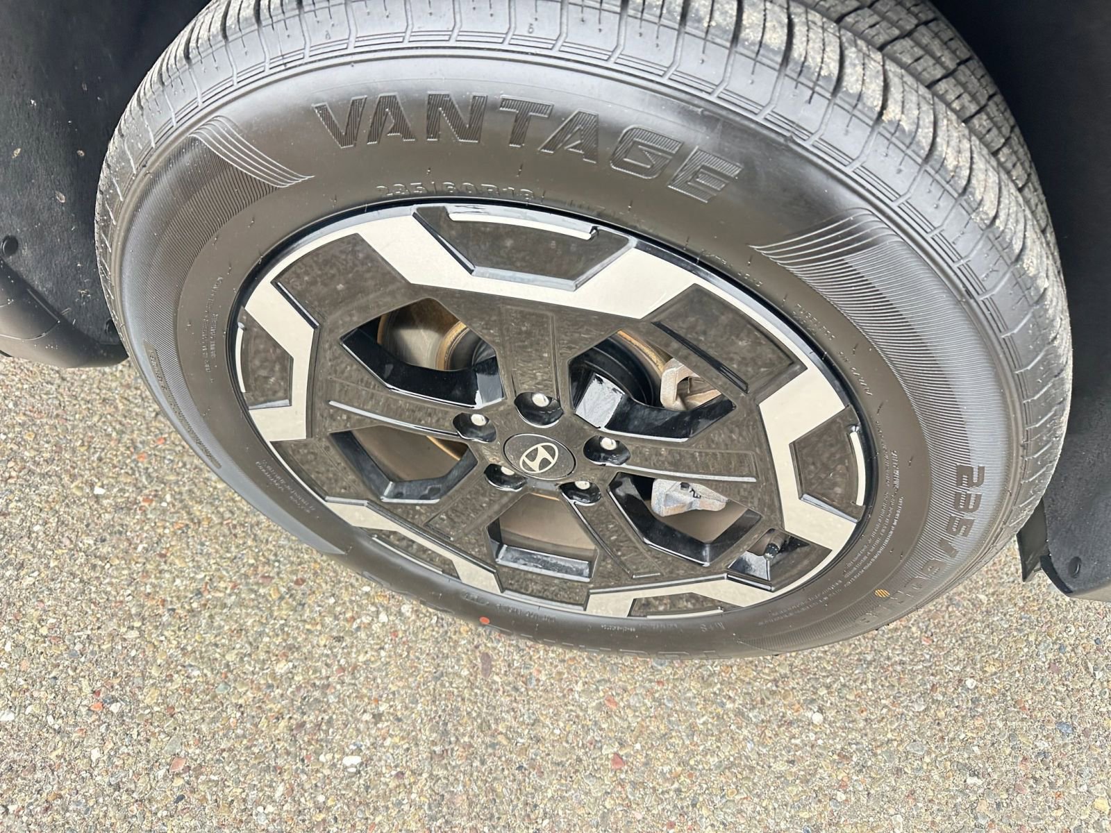 Thumbnail: 2025 Hyundai Santa Fe - 32