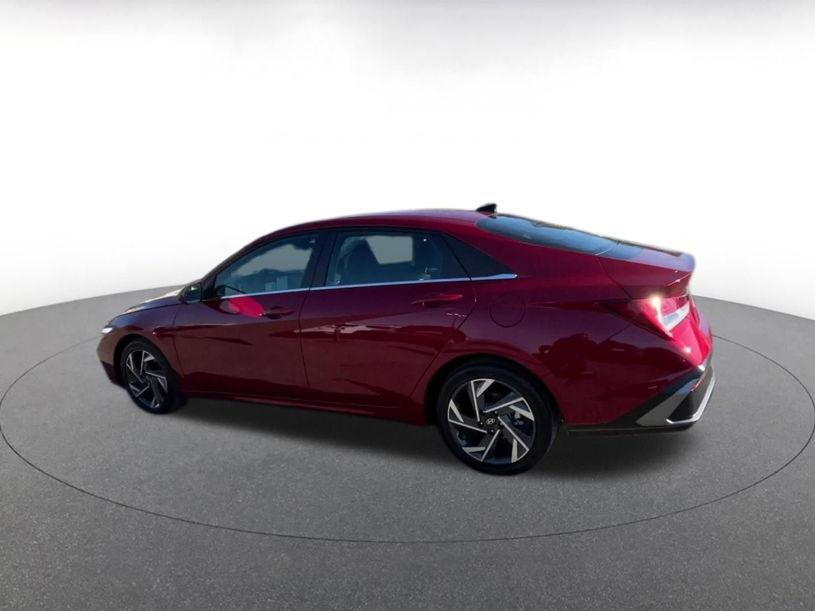 Thumbnail: 2025 Hyundai Elantra - 10