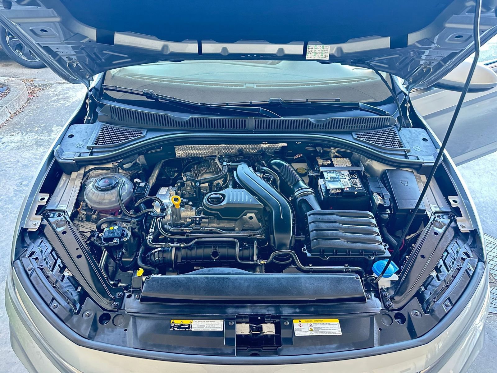 Thumbnail: 2025 Volkswagen Jetta - 32