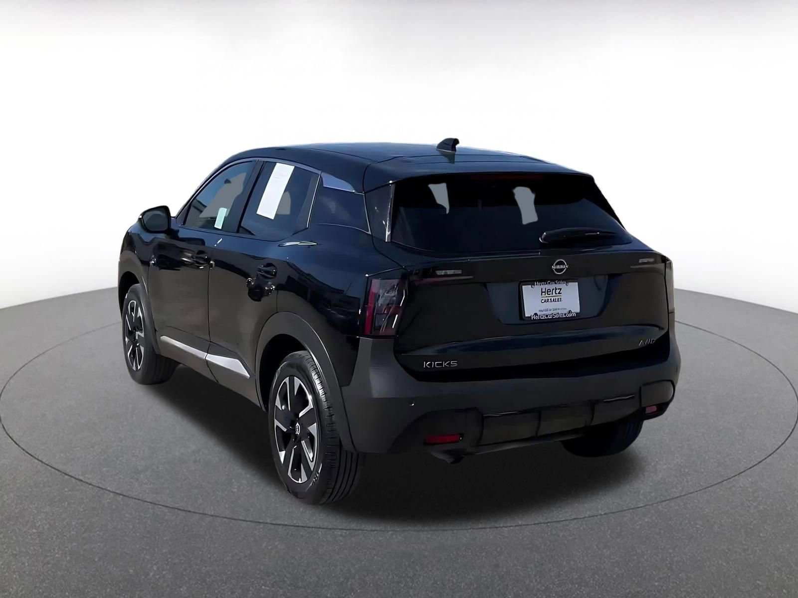 Thumbnail: 2025 Nissan Kicks - 11