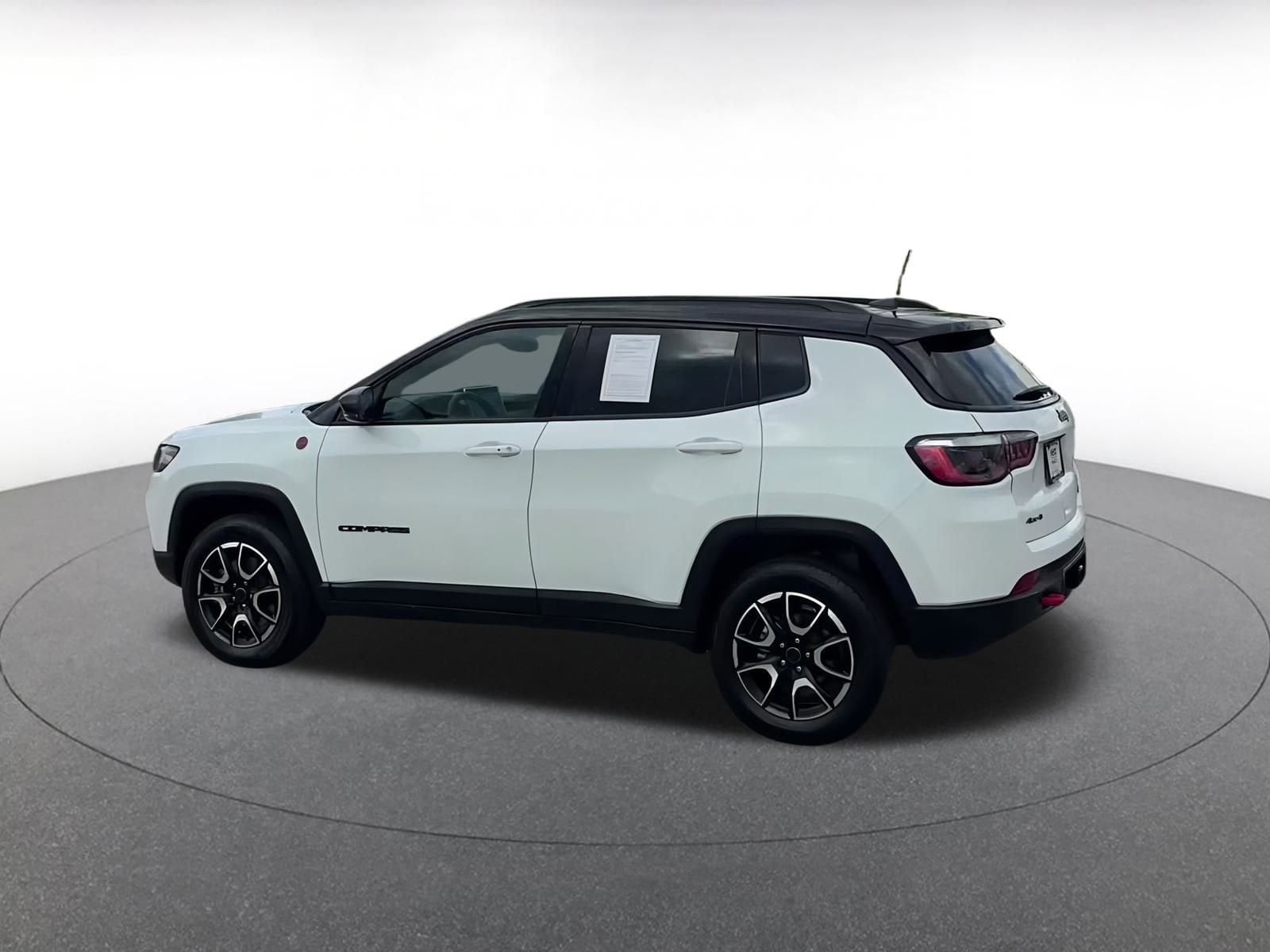 Thumbnail: 2025 Jeep Compass - 10
