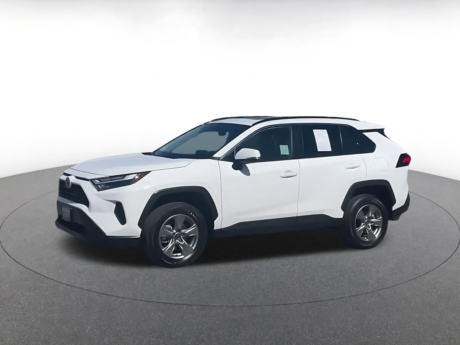 Thumbnail: 2025 Toyota RAV4 - 8