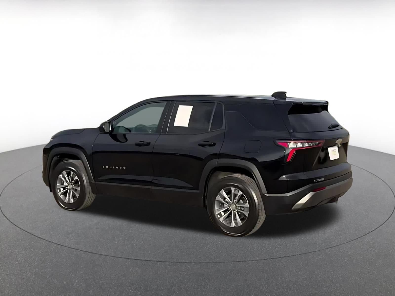 Thumbnail: 2025 Chevrolet Equinox - 9