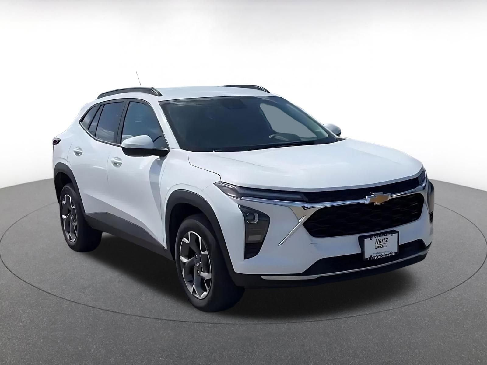 Thumbnail: 2025 Chevrolet Trax - 2