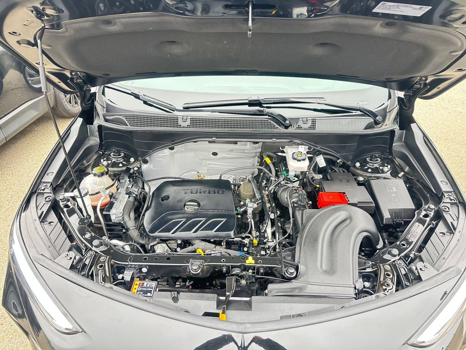 Thumbnail: 2025 Buick Encore GX - 32