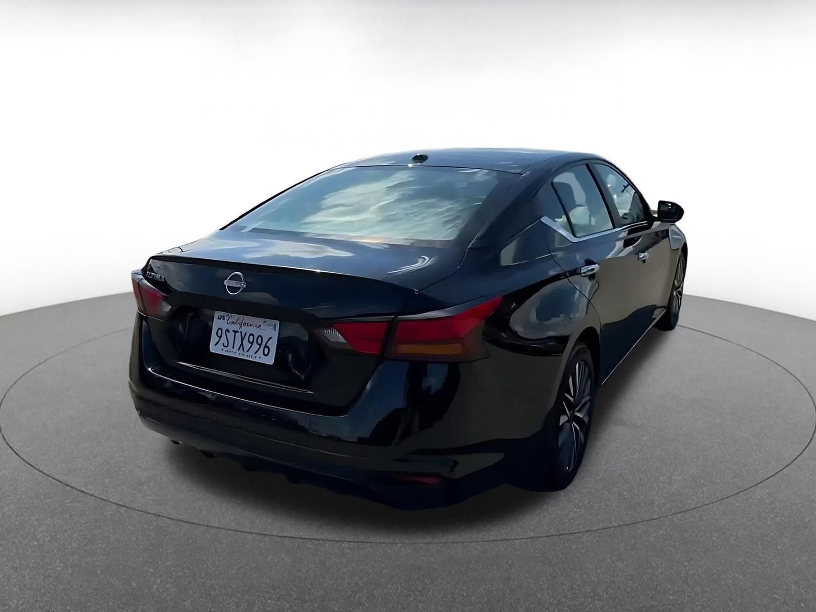 Thumbnail: 2025 Nissan Altima - 15