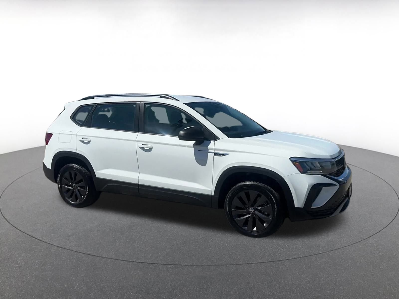 Thumbnail: 2024 Volkswagen Taos - 1
