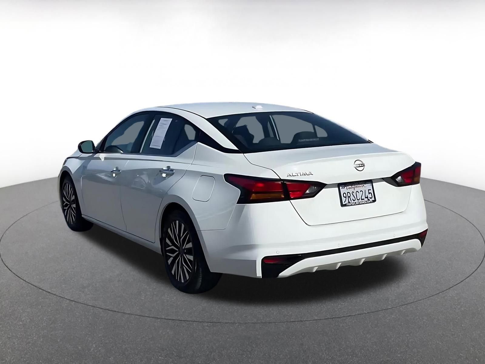 Thumbnail: 2025 Nissan Altima - 11