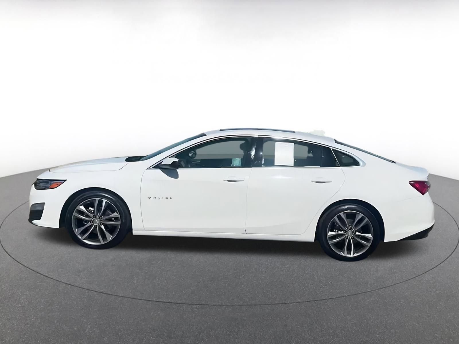 Thumbnail: 2024 Chevrolet Malibu - 9