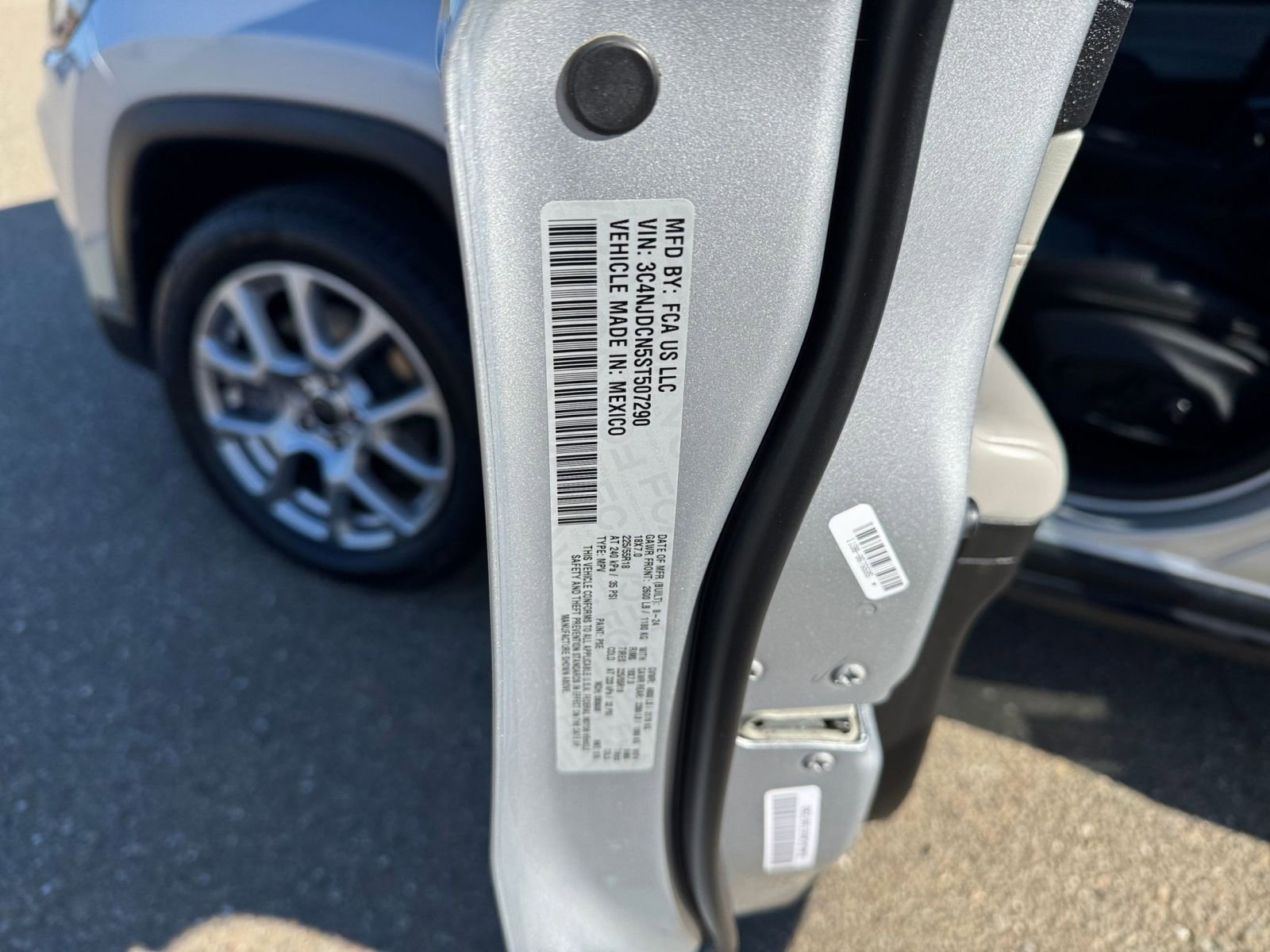 Thumbnail: 2025 Jeep Compass - 30