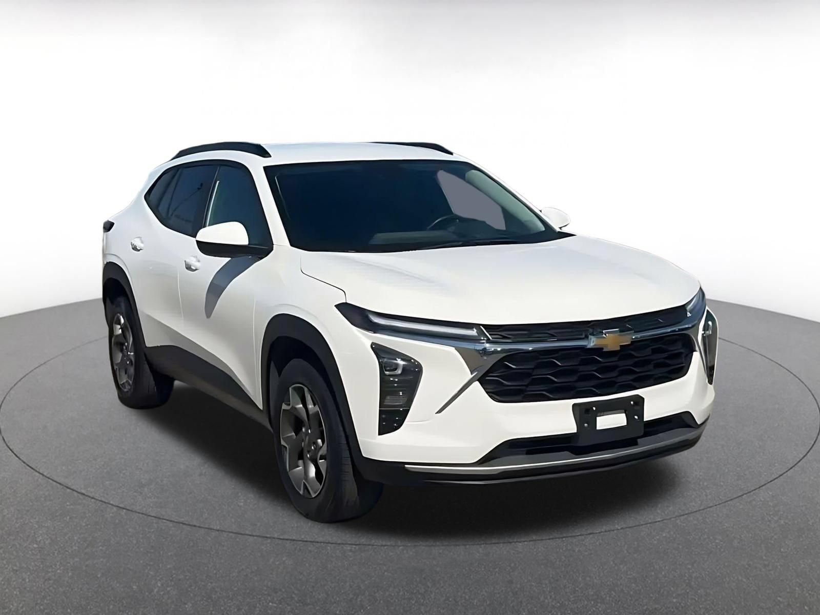 Thumbnail: 2025 Chevrolet Trax - 2