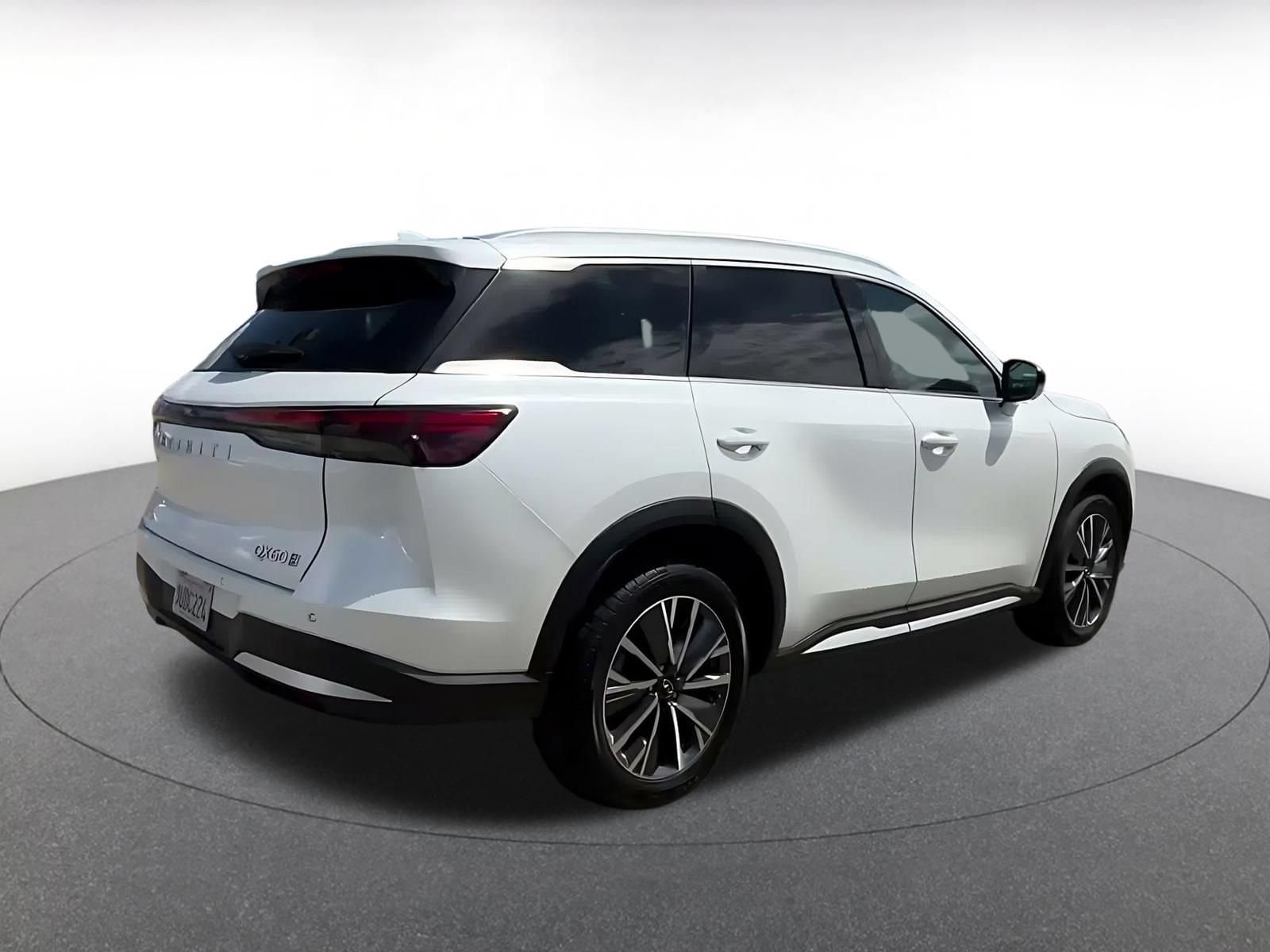 Thumbnail: 2026 INFINITI QX60 - 13