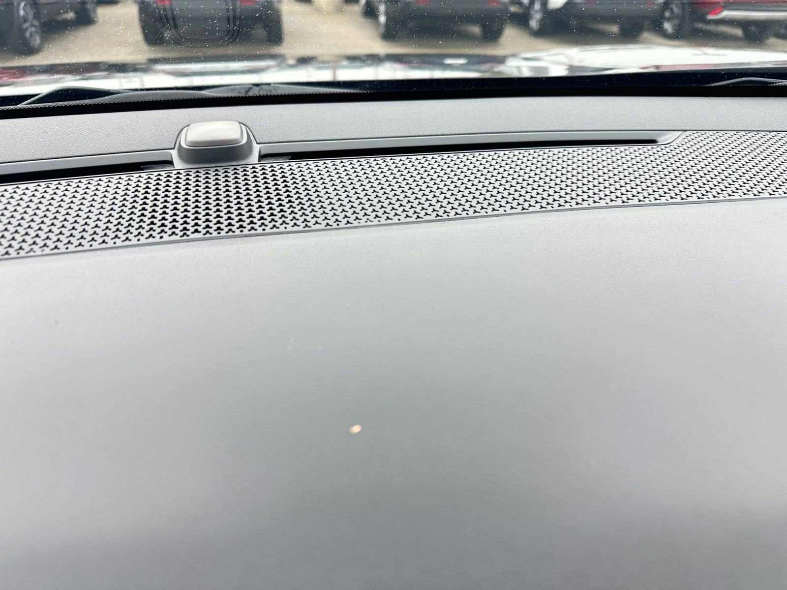 Thumbnail: 2025 Chevrolet Equinox - 18