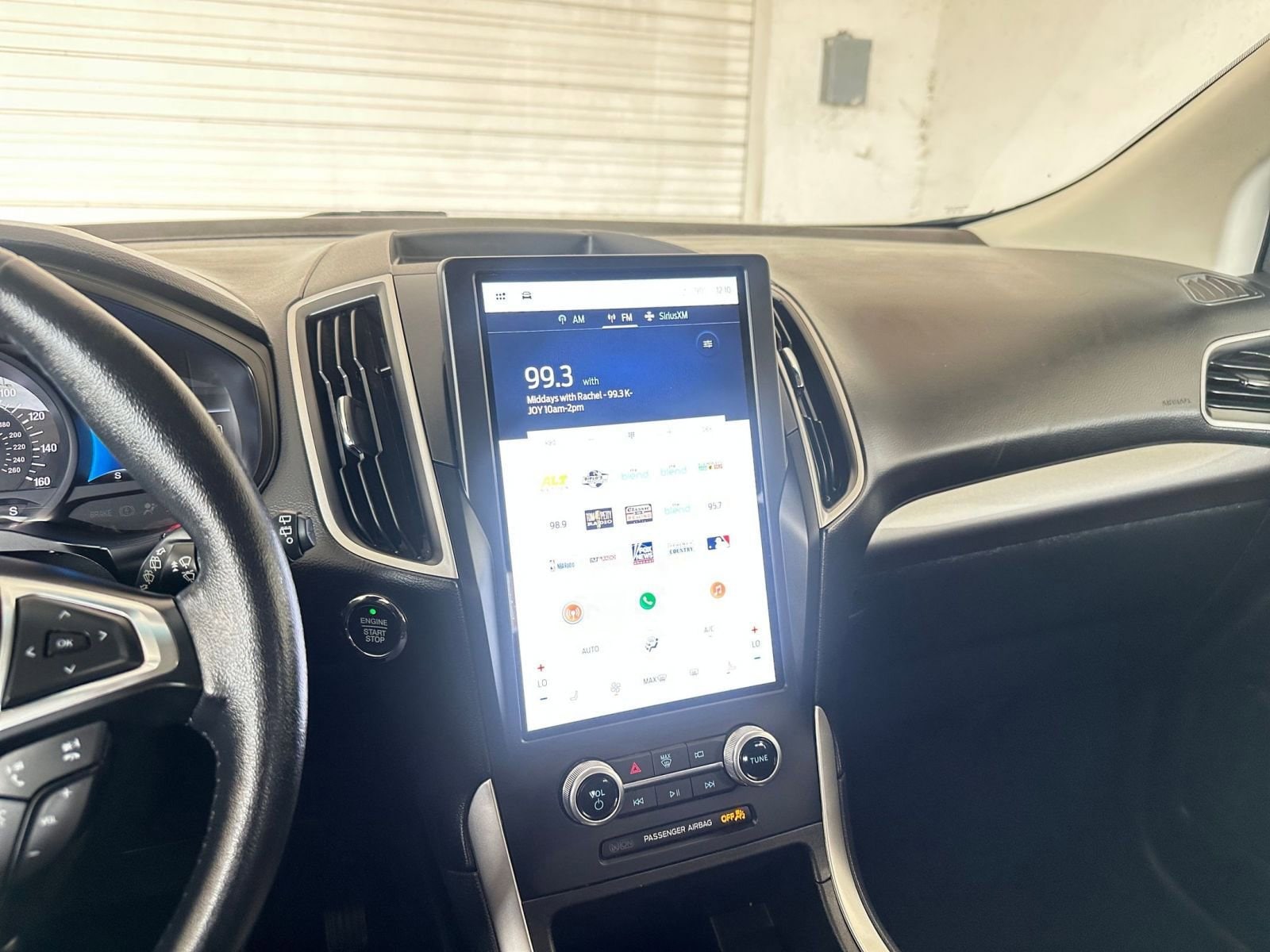 Thumbnail: 2023 Ford Edge - 21
