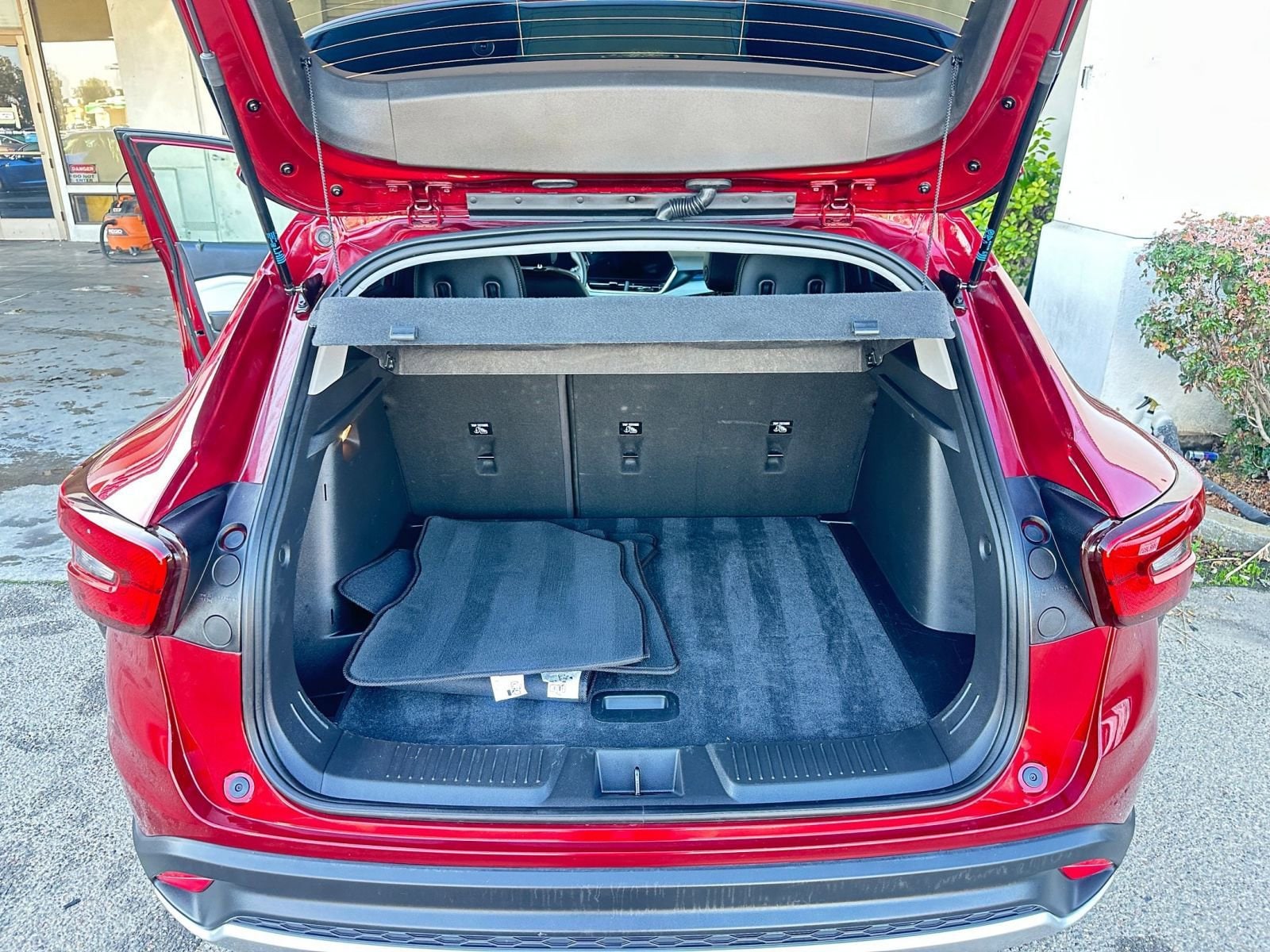 Thumbnail: 2025 Chevrolet Trax - 31