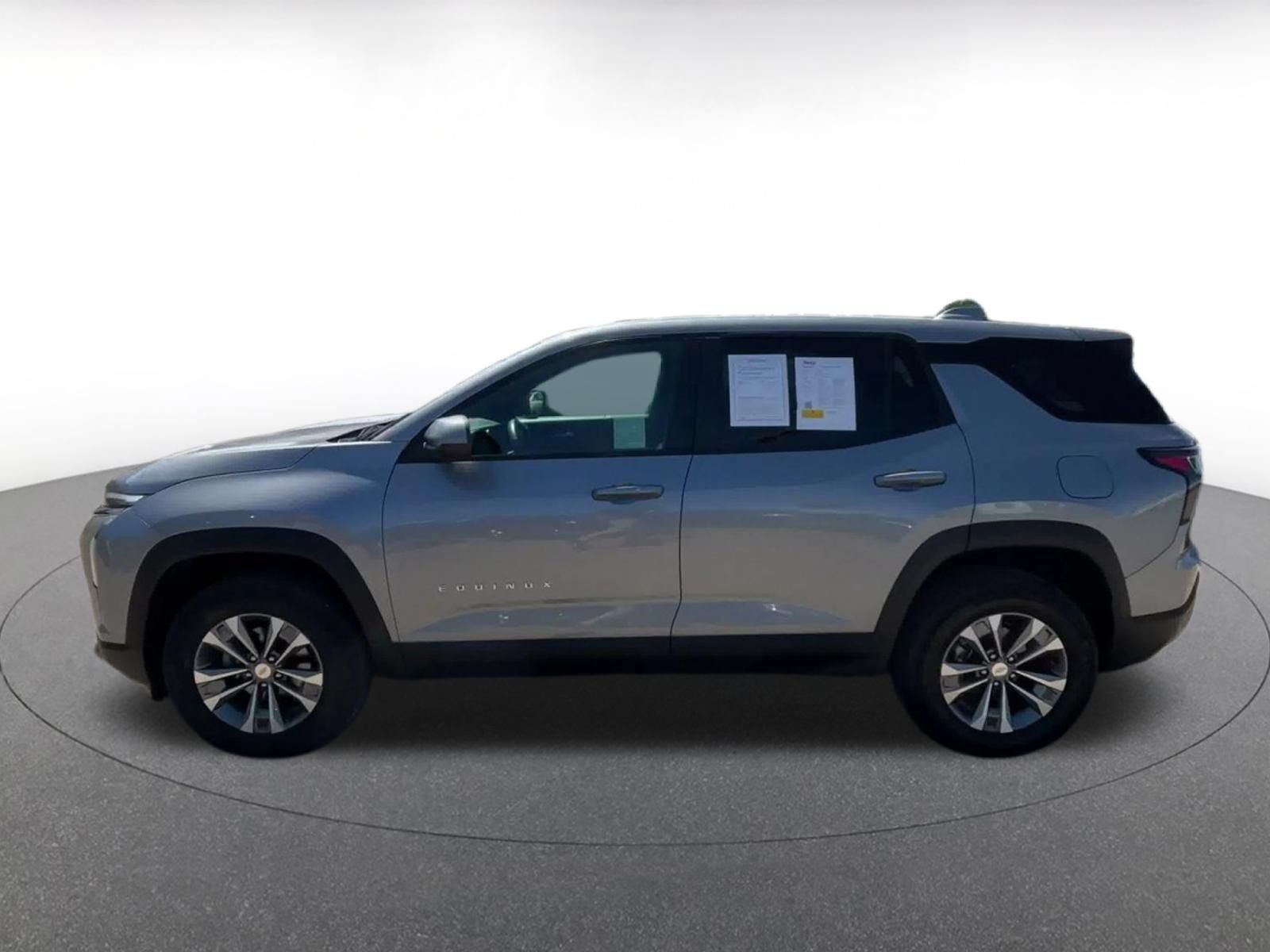 Thumbnail: 2025 Chevrolet Equinox - 9