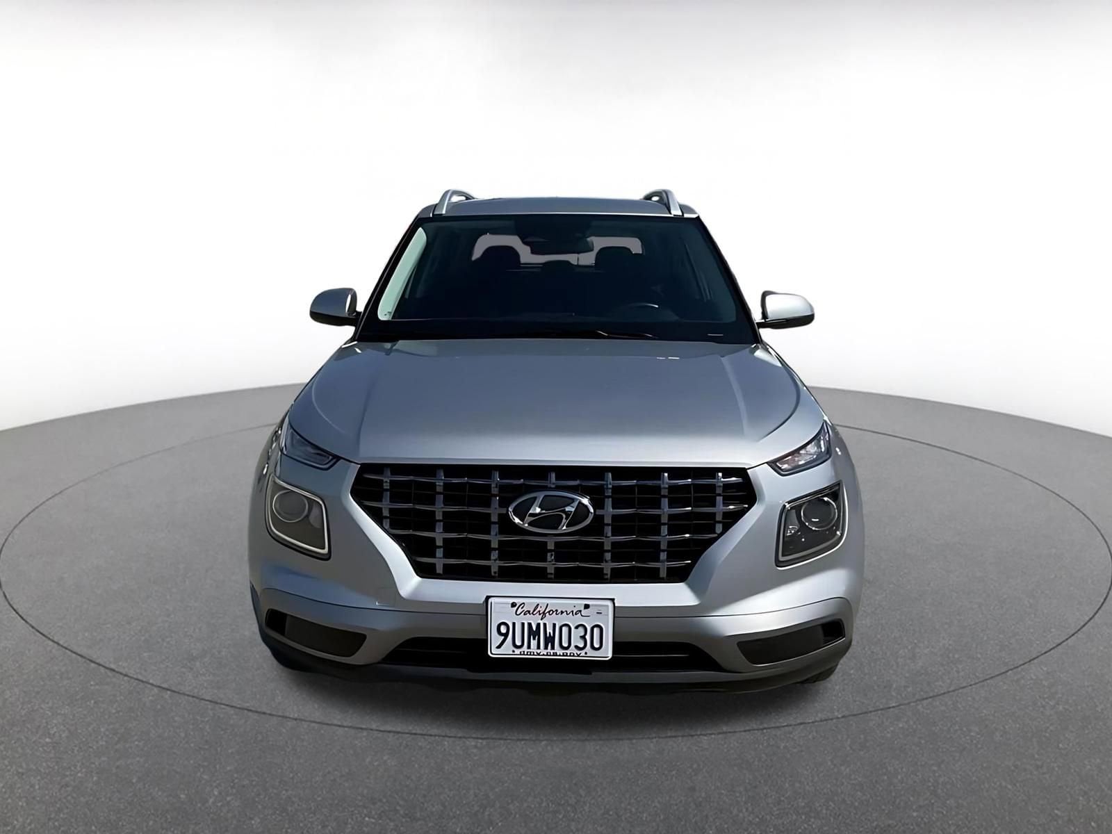 Thumbnail: 2025 Hyundai Venue - 4