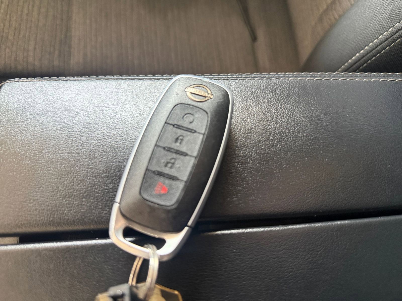 Thumbnail: 2023 Nissan Rogue - 25